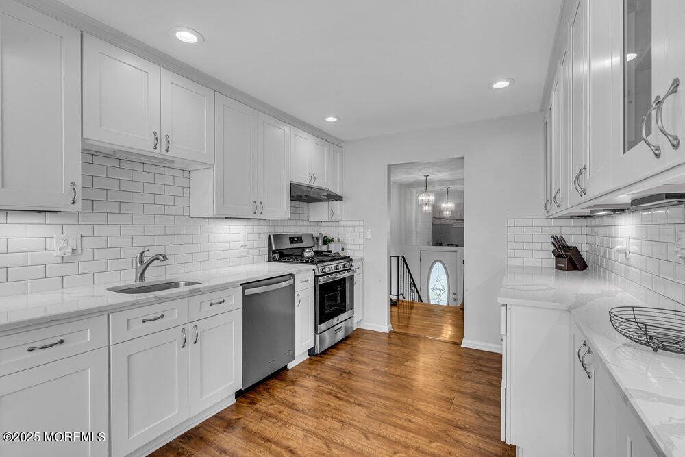 1 Foxcroft Drive, Marlboro, New Jersey image 3