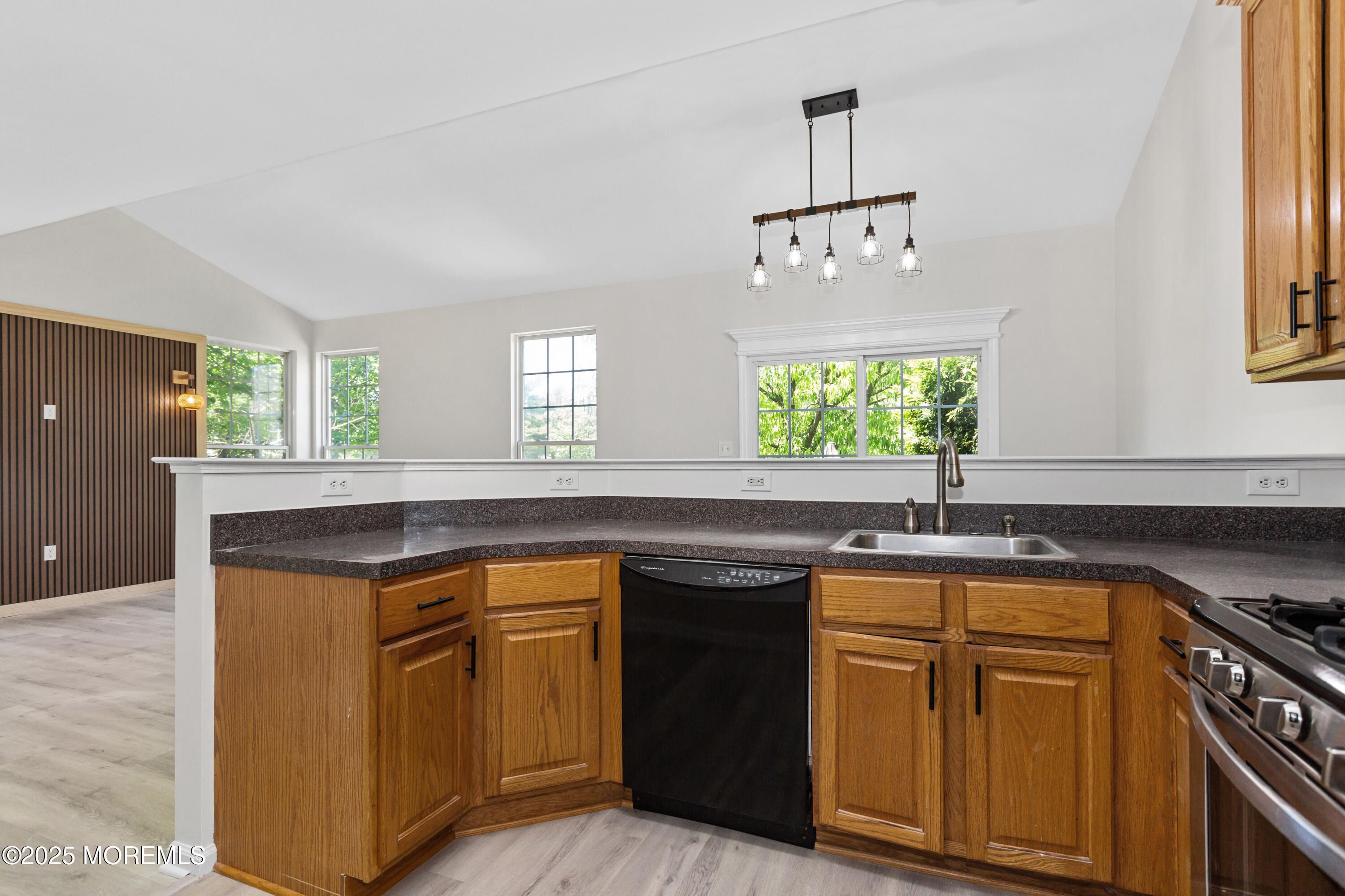 52 Straton Court #1006, Parlin, New Jersey image 19