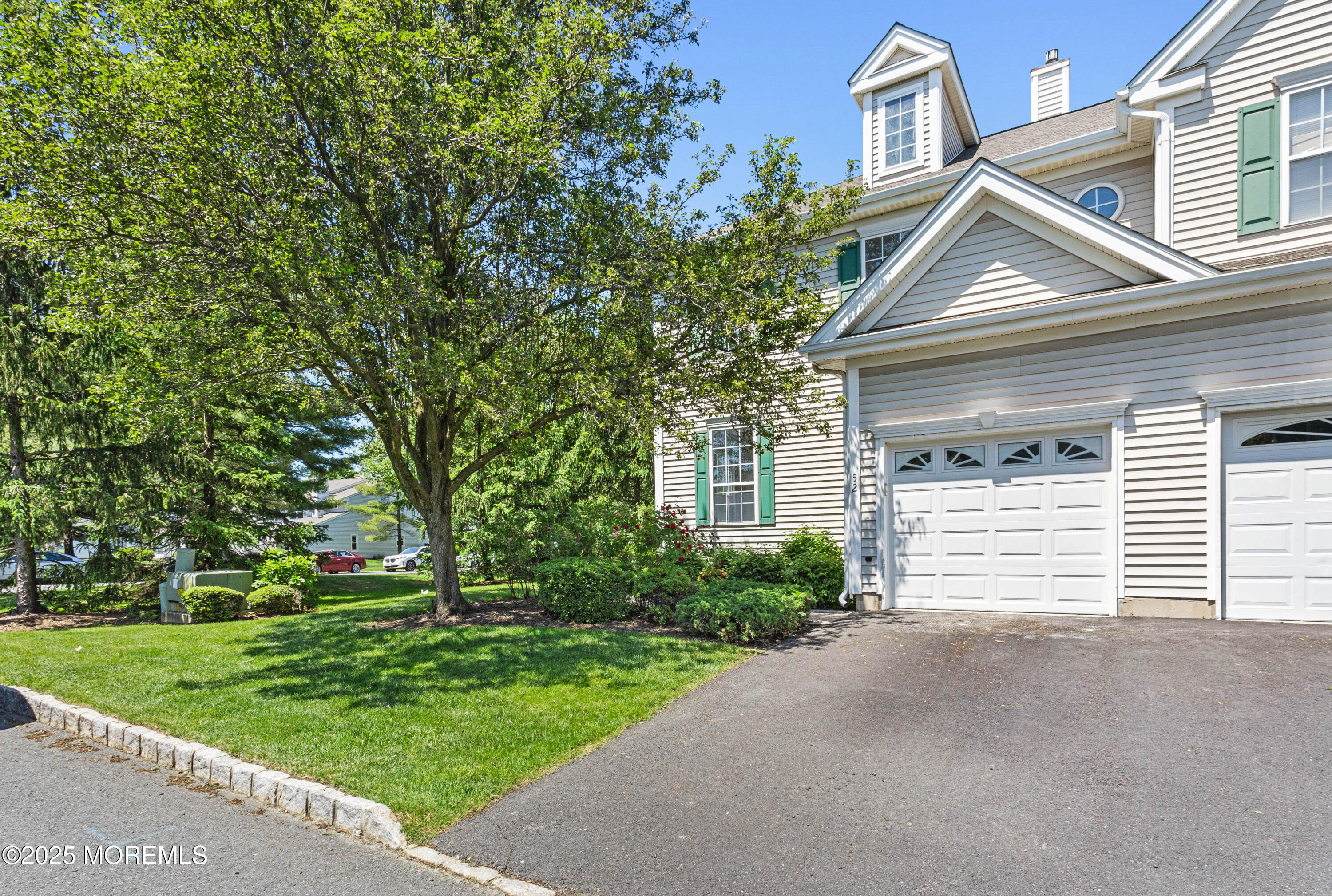 52 Straton Court #1006, Parlin, New Jersey image 4