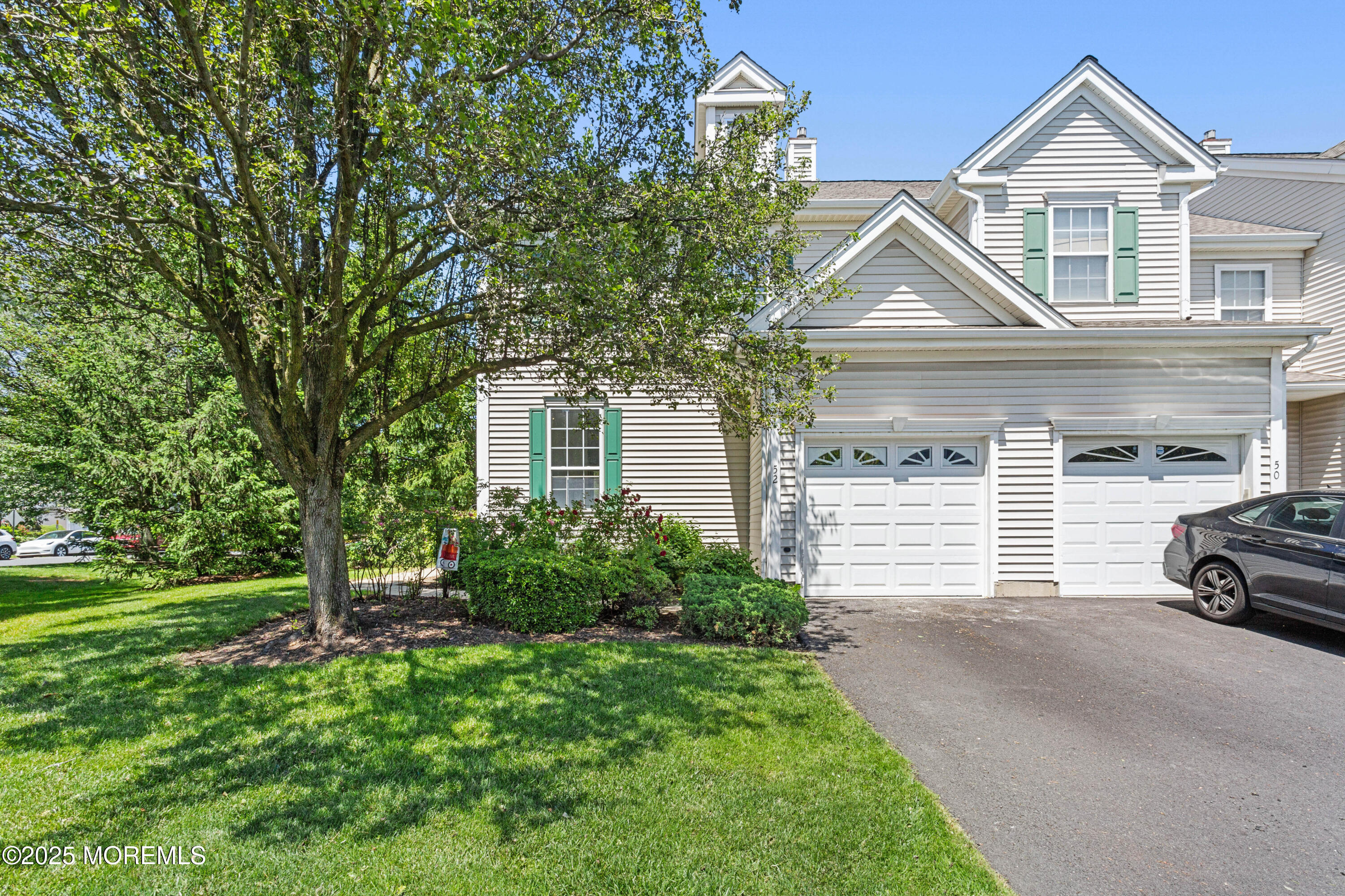 52 Straton Court #1006, Parlin, New Jersey image 2