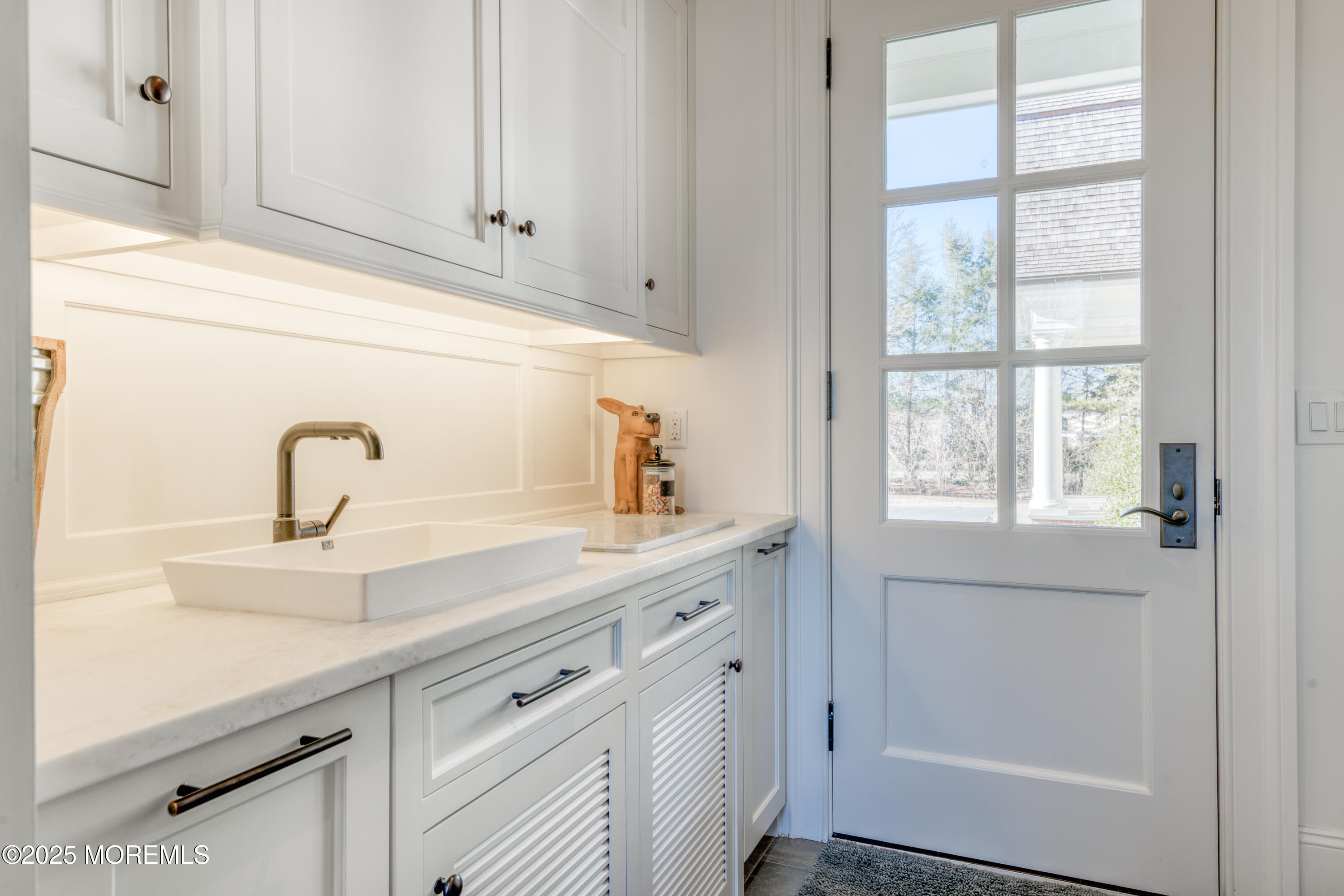 Wilson Circle, Rumson, New Jersey image 50