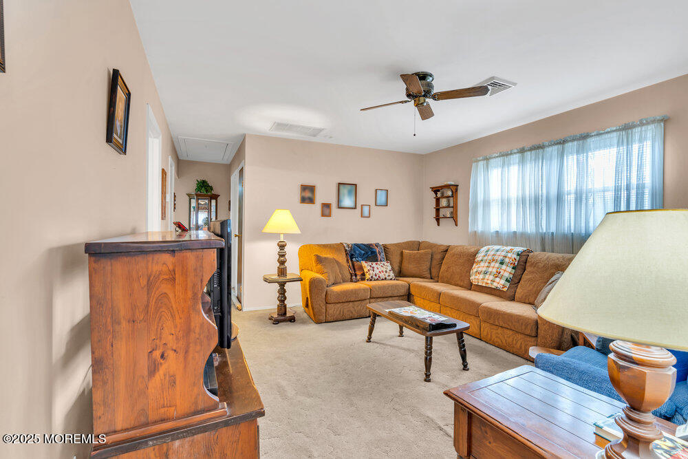 892 Palmer Avenue, Middletown, New Jersey image 5