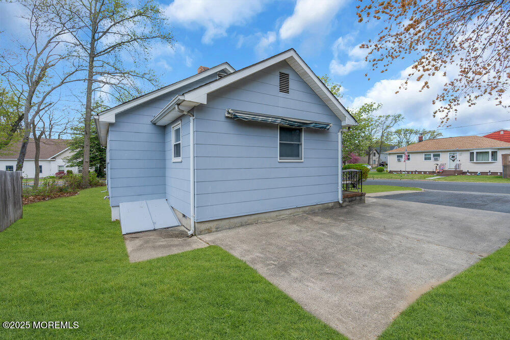 892 Palmer Avenue, Middletown, New Jersey image 18