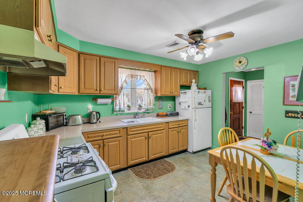 892 Palmer Avenue, Middletown, New Jersey image 8