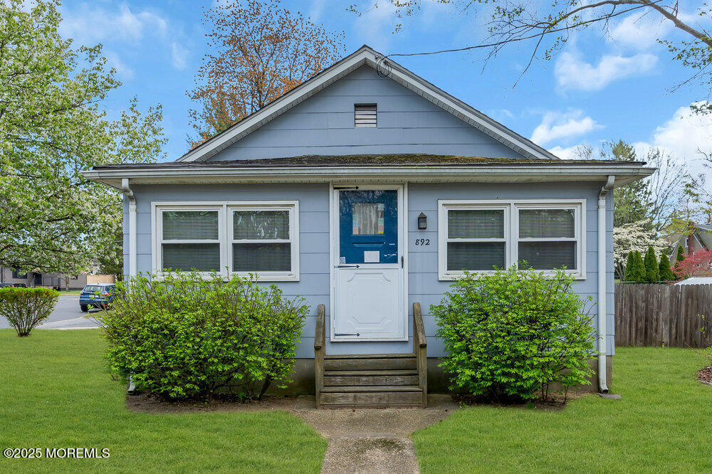 892 Palmer Avenue, Middletown, New Jersey image 1