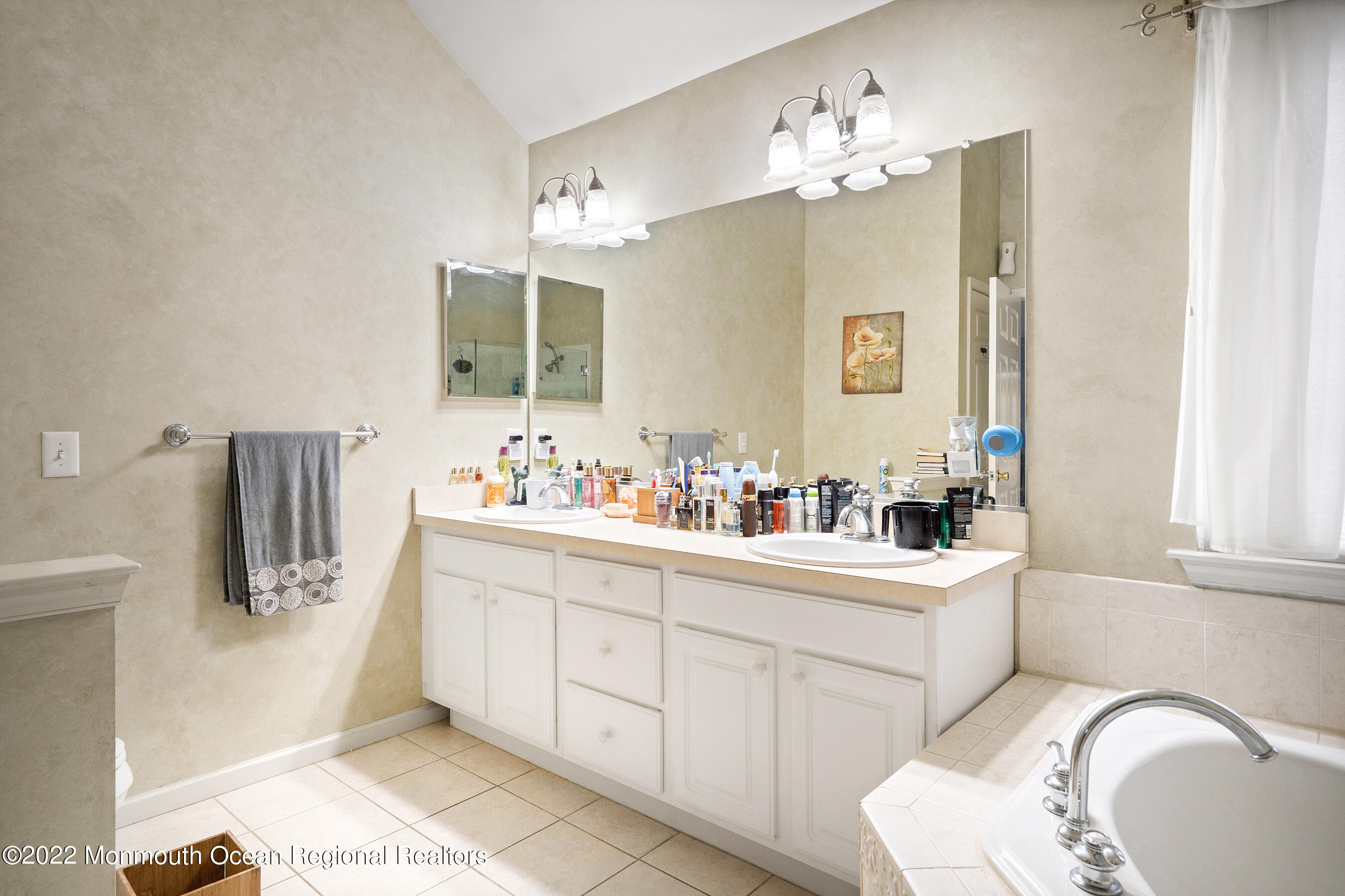 140 Newington Lane, Toms River, New Jersey image 32