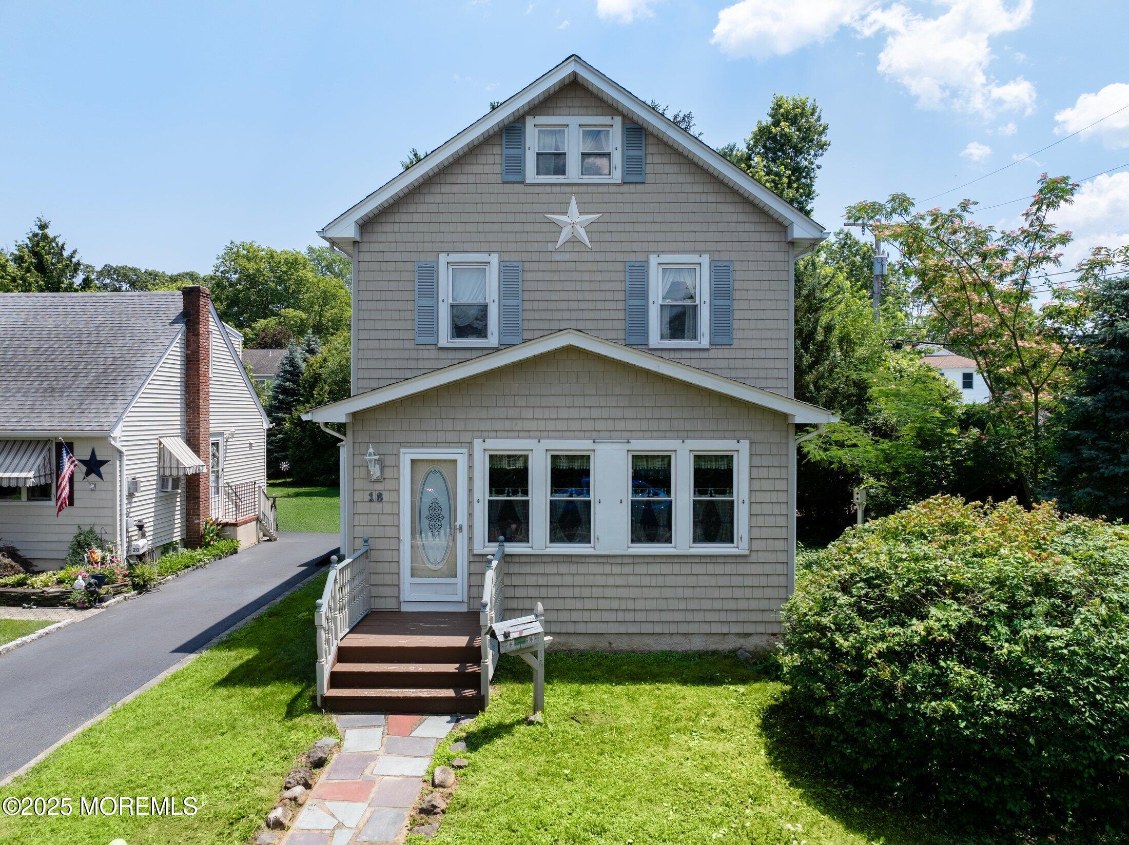 18 Holly Street