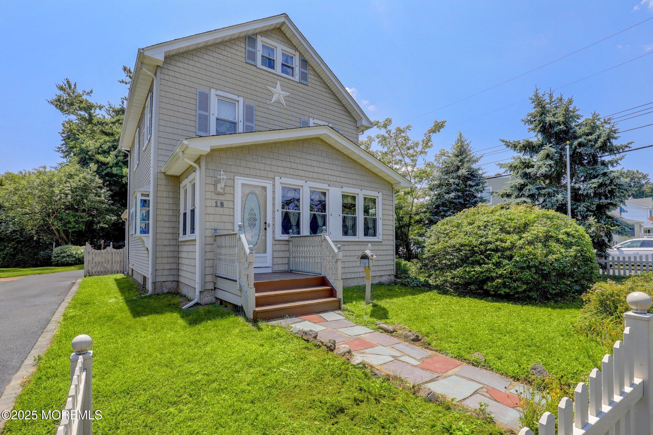 18 Holly Street