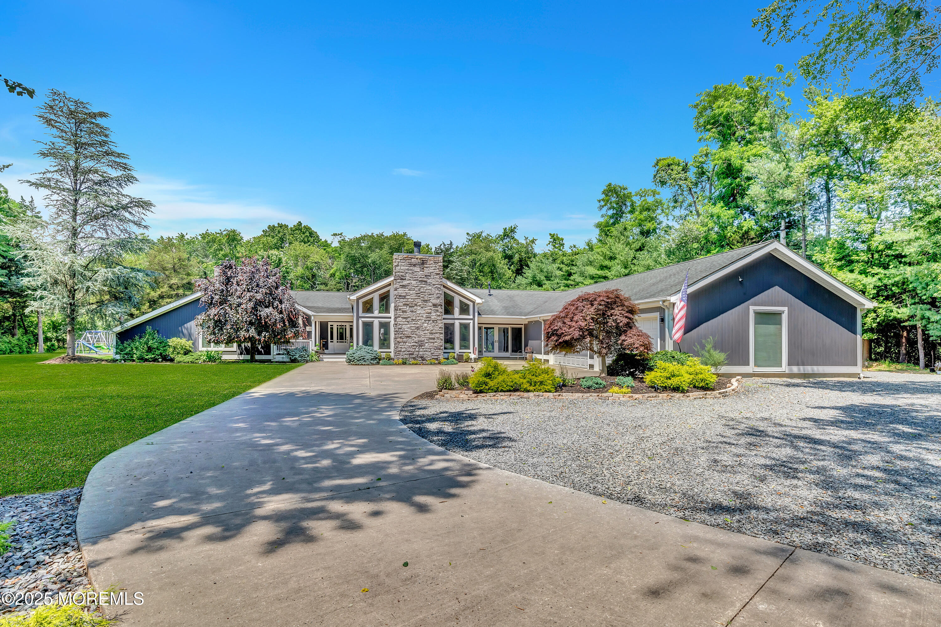 2529 Allenwood Lakewood Road