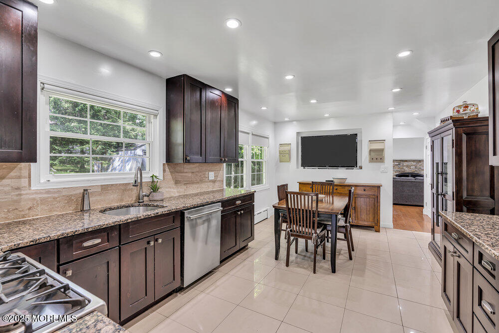 136 Van Brackle Road, Matawan, New Jersey image 16