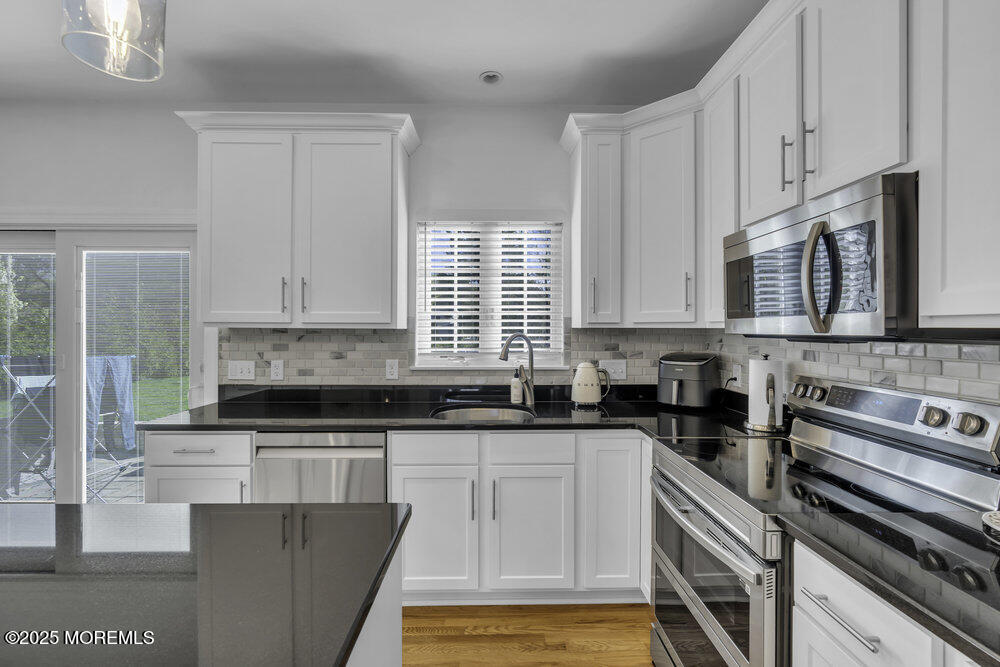 24 Dogwood Lane, Hamilton, New Jersey image 14