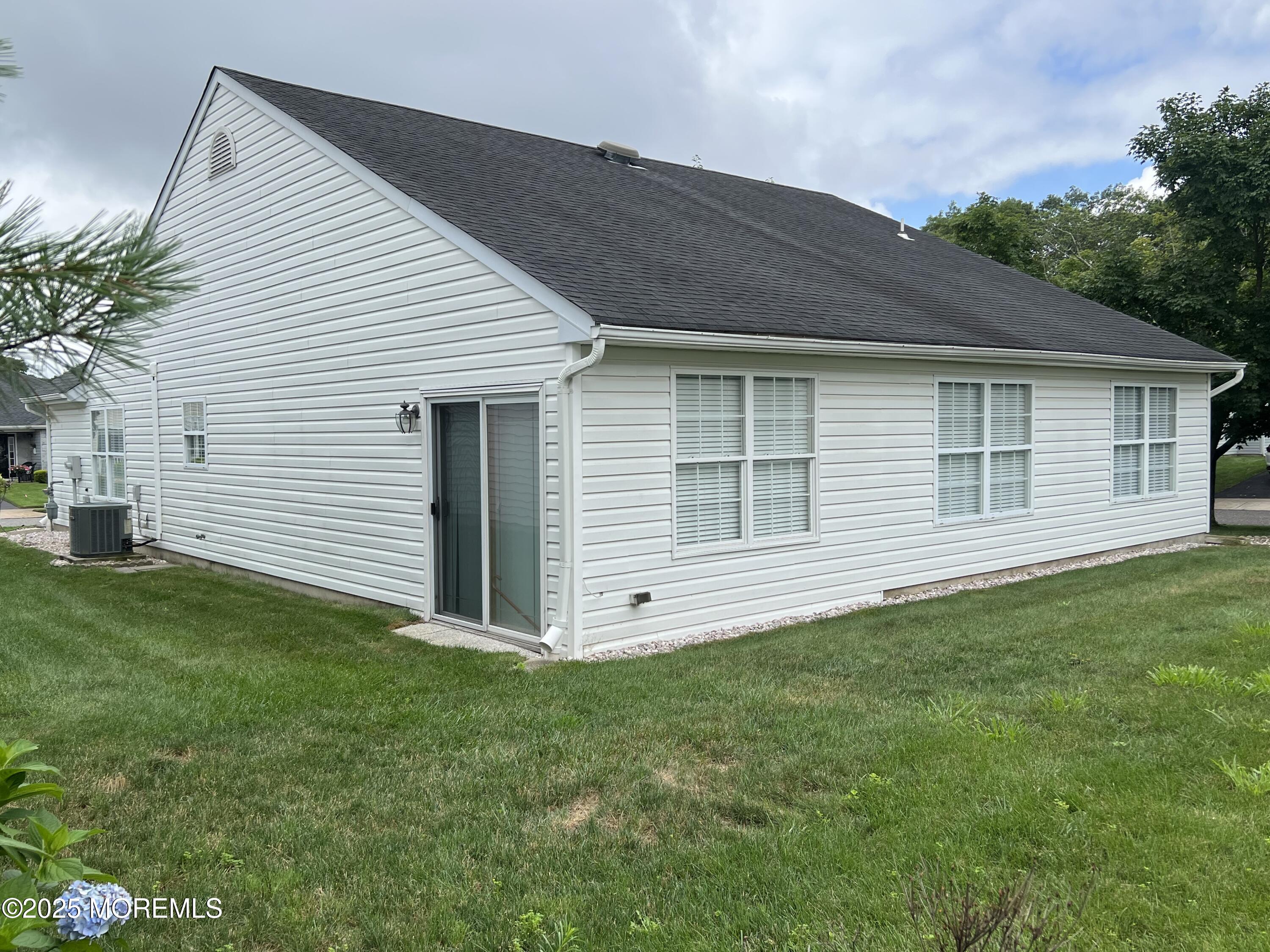 2 Mayapple Drive