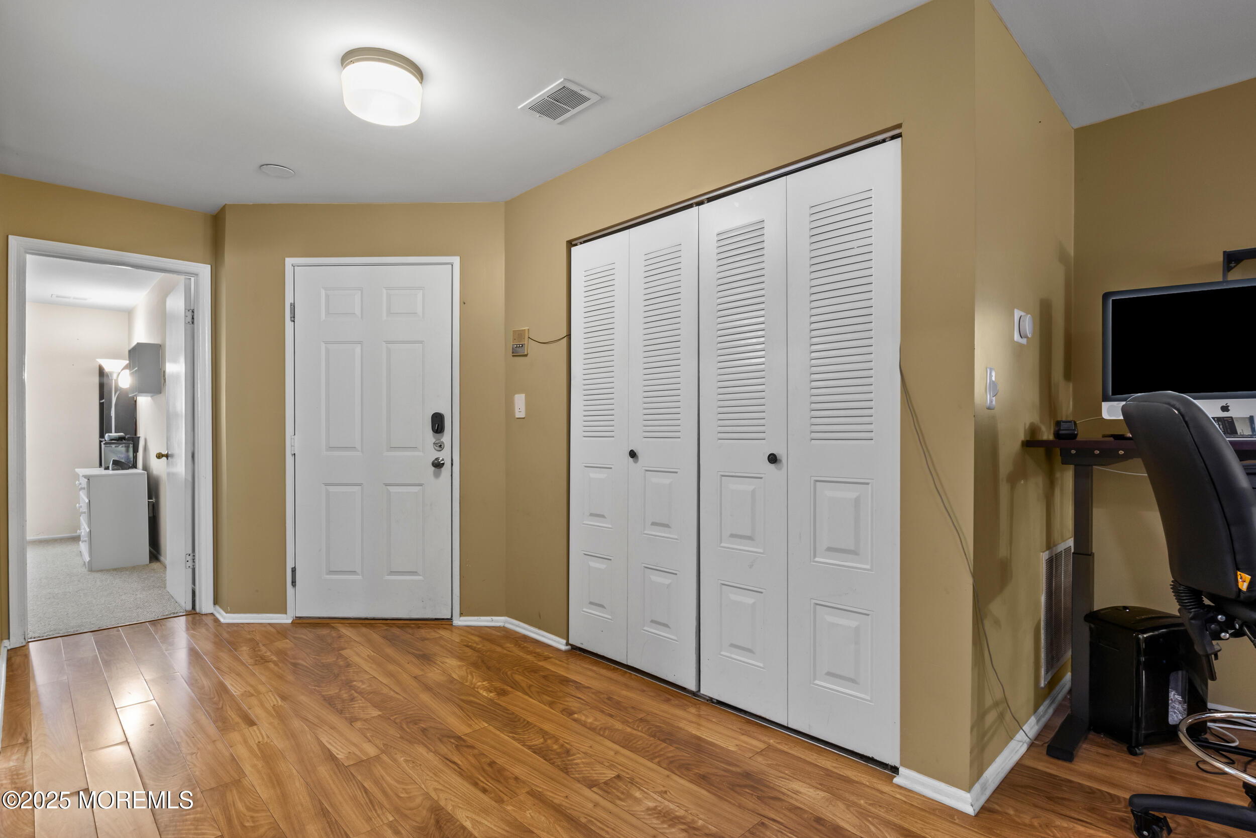 6072 Cedar Court, Monmouth Junction, New Jersey image 12