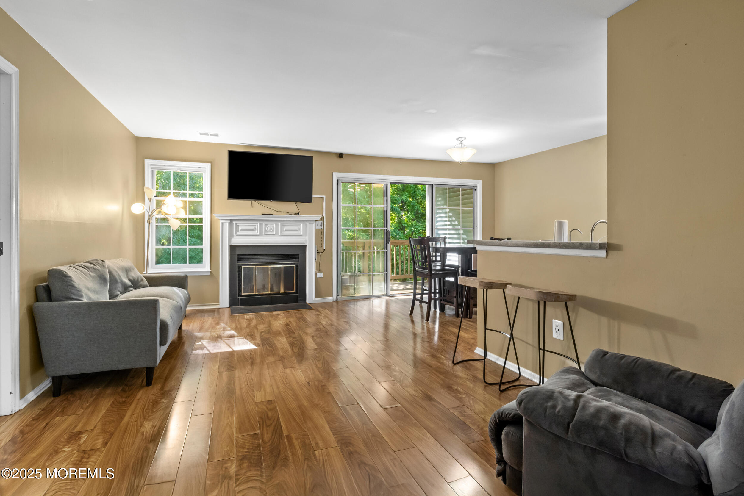 6072 Cedar Court, Monmouth Junction, New Jersey image 4