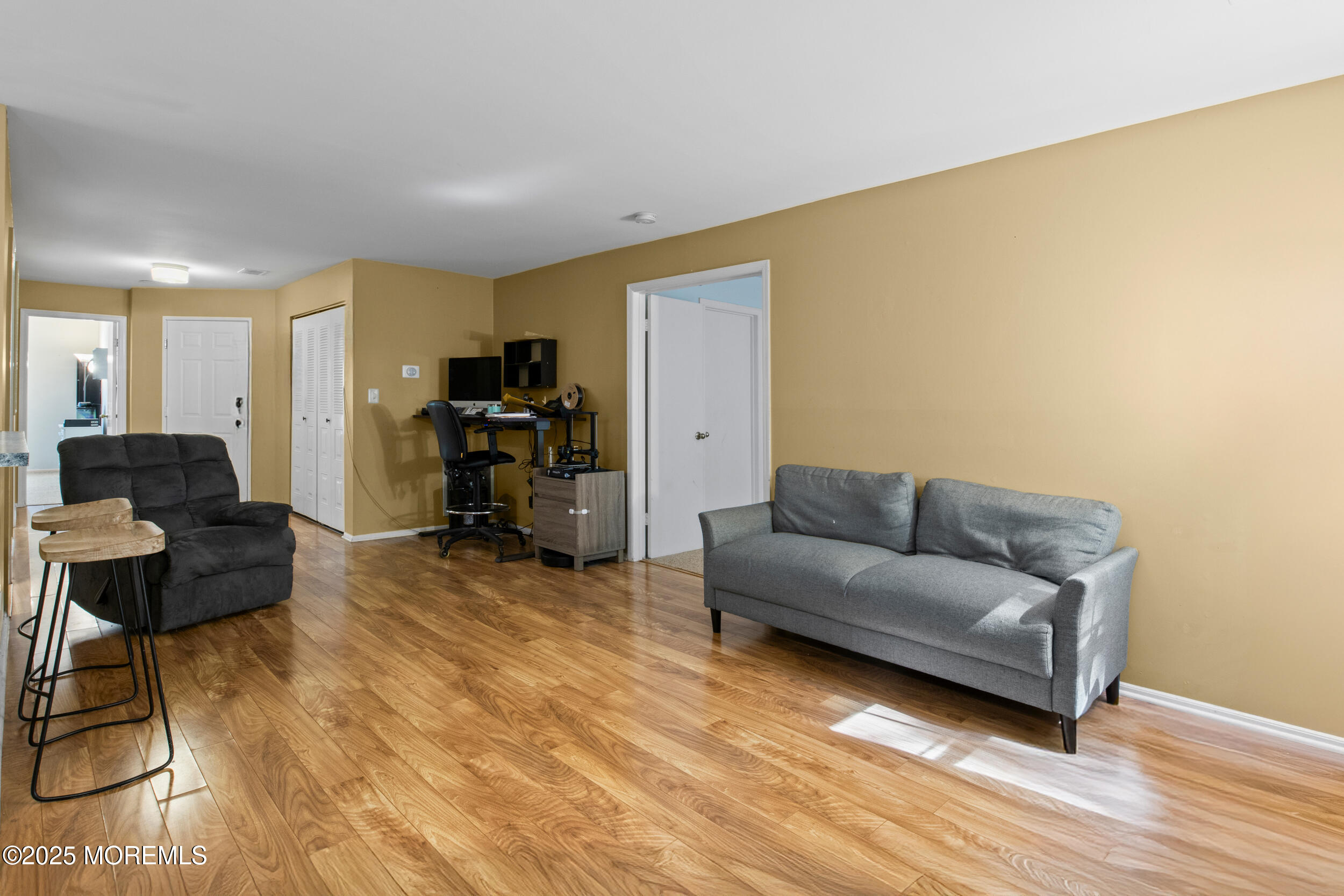 6072 Cedar Court, Monmouth Junction, New Jersey image 5