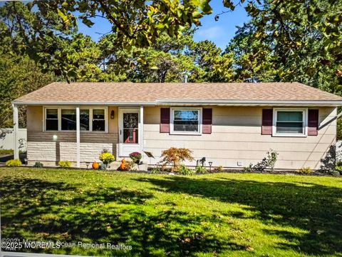 Homes For Sale - 1130 Dell Street<br/> Toms River, NJ 08755