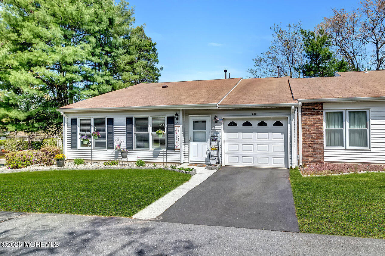 233 Cloverdale Drive, Lakewood, New Jersey image 4