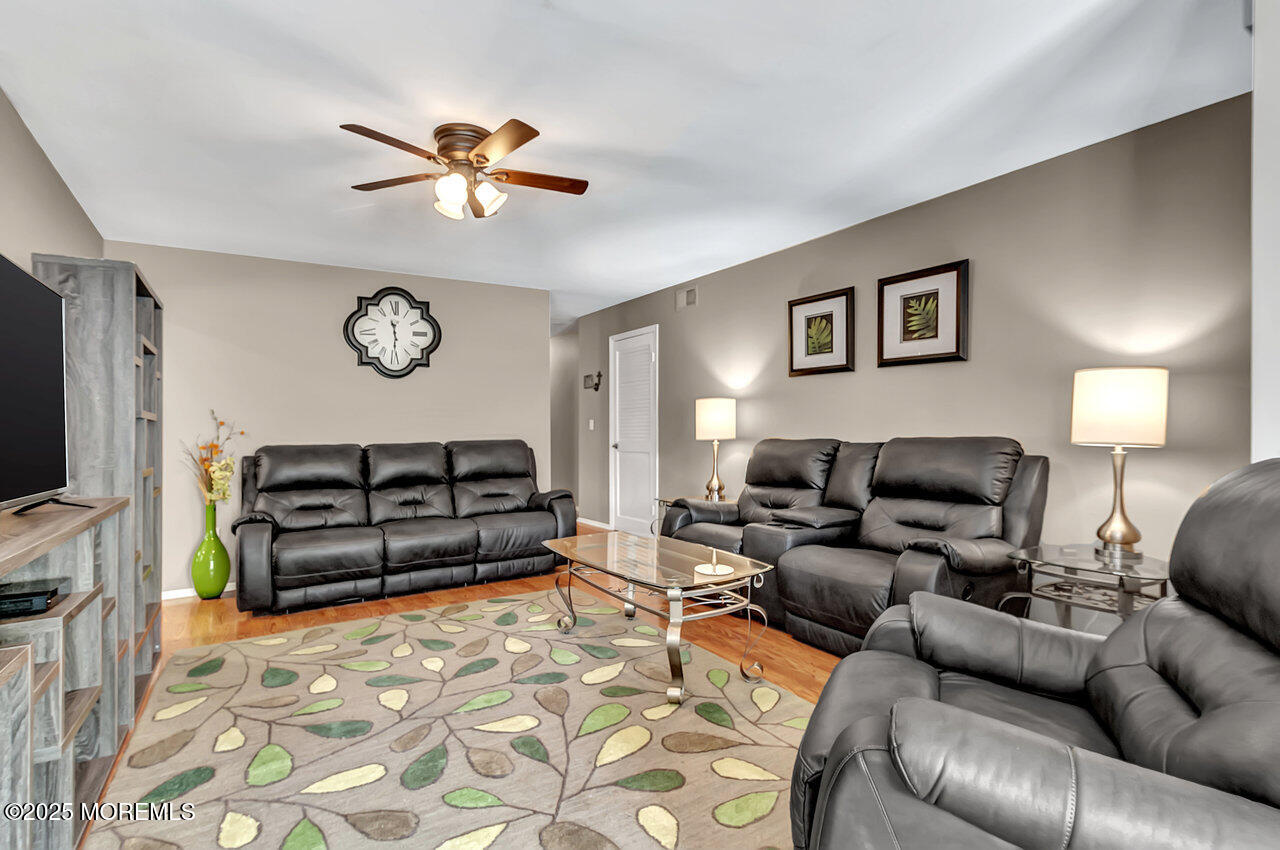 233 Cloverdale Drive, Lakewood, New Jersey image 20