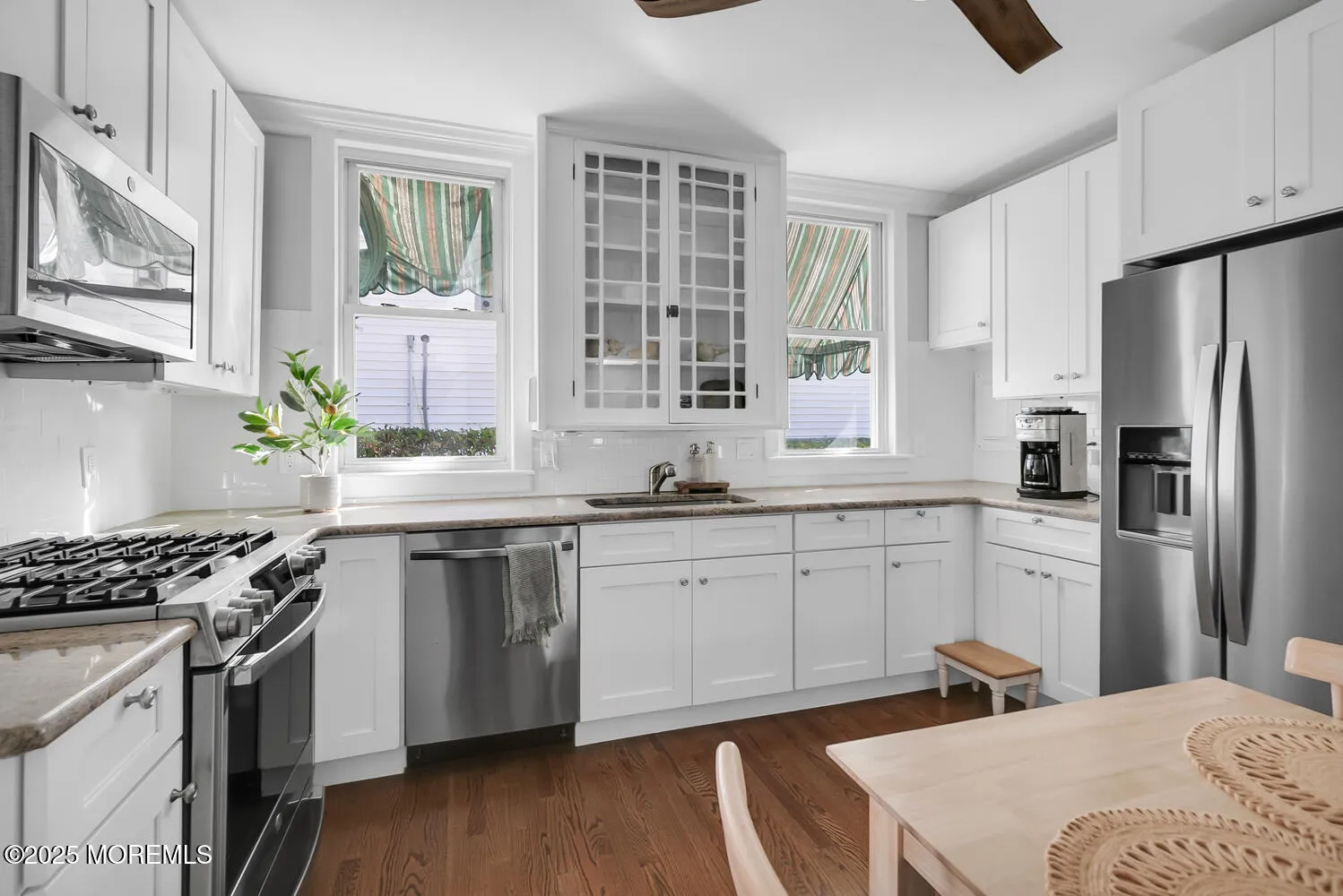 Rumson, New Jersey 07760, United States, 3 Bedrooms Bedrooms, ,2 BathroomsBathrooms,Residential,Active,223883