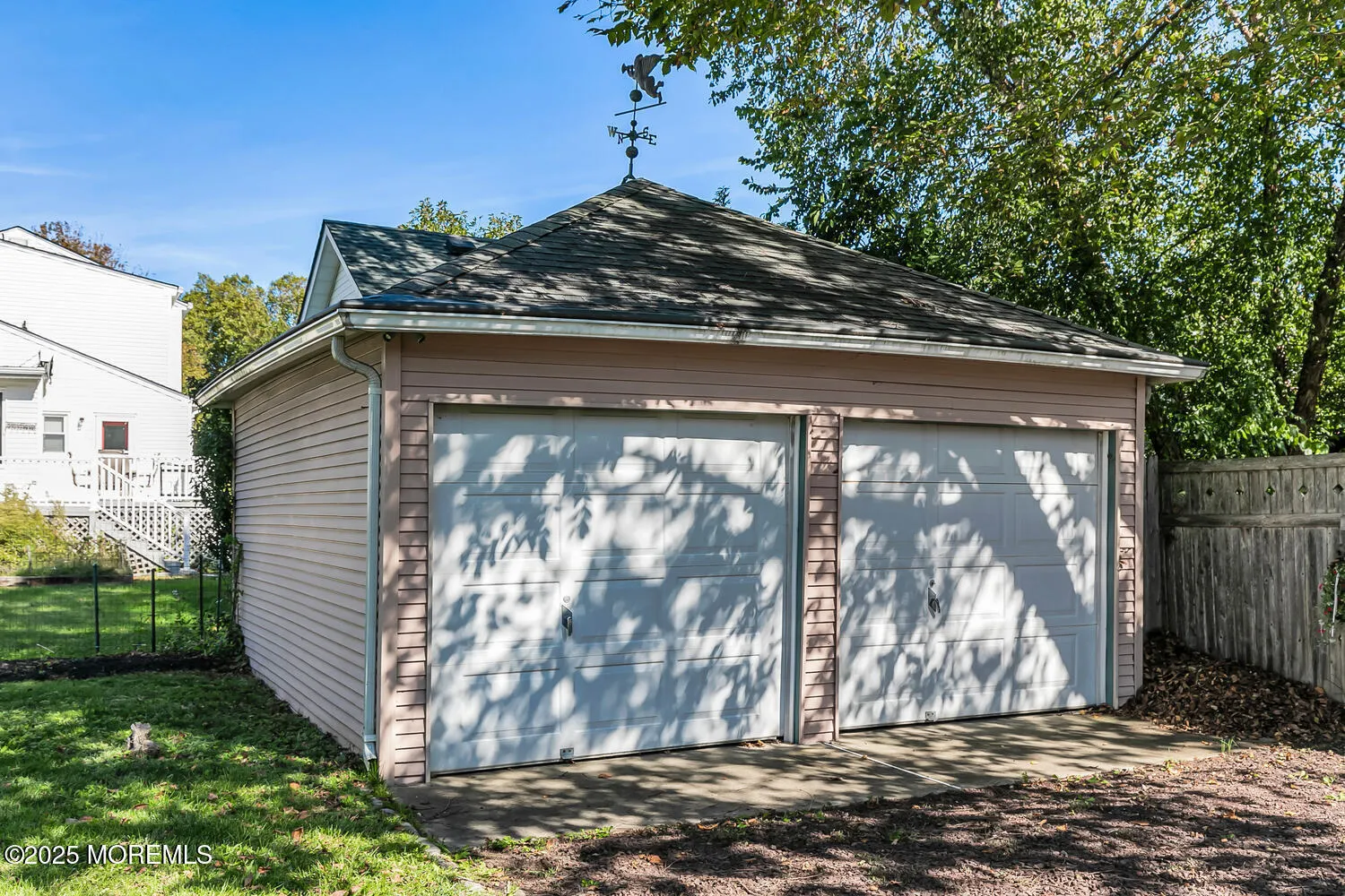 Rumson, New Jersey 07760, United States, 3 Bedrooms Bedrooms, ,2 BathroomsBathrooms,Residential,Active,223883