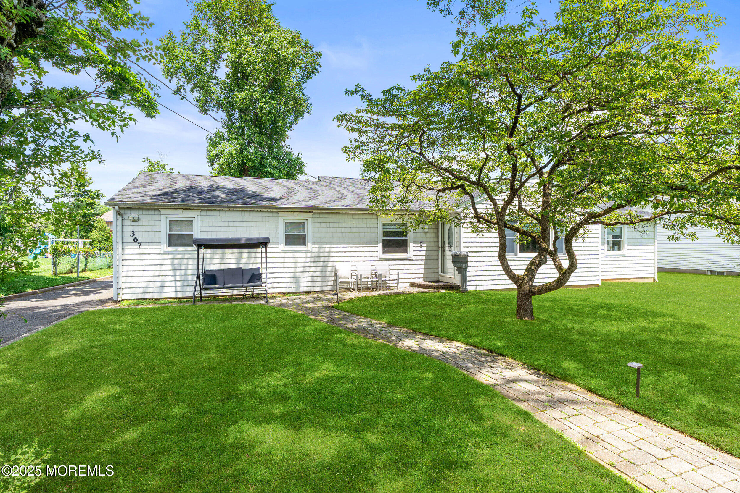 367 Kirby Avenue