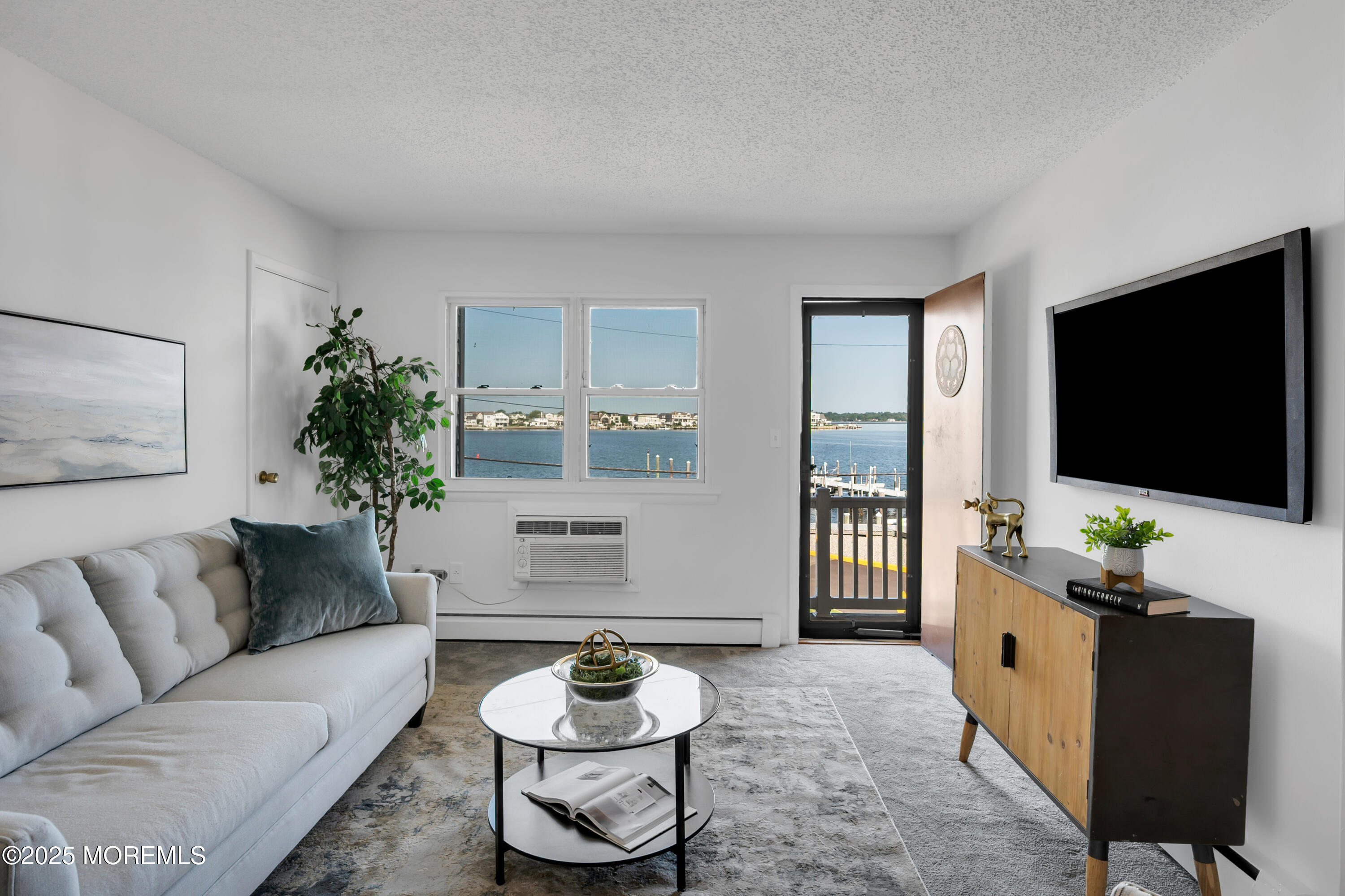 122 Wharfside Drive