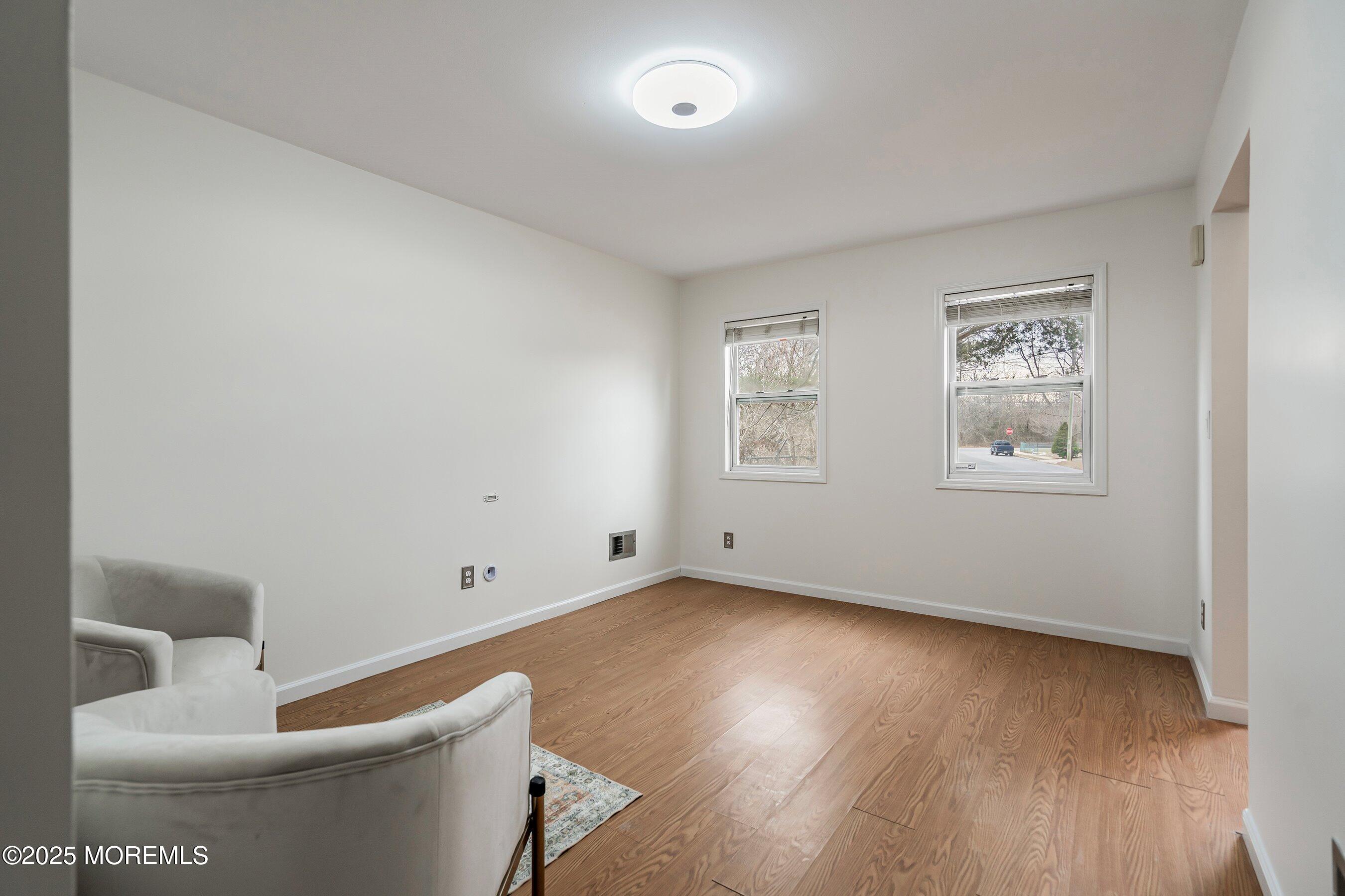 10 Freewood Street, Howell, South Dakota image 7