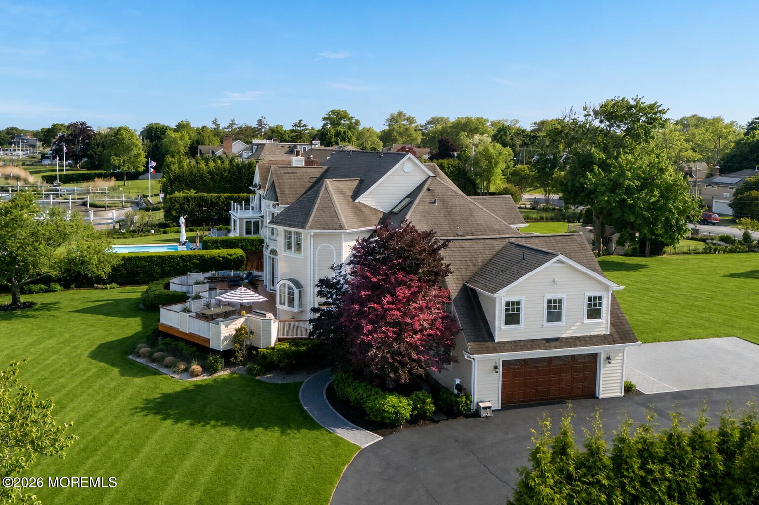 229 Comanche Drive
