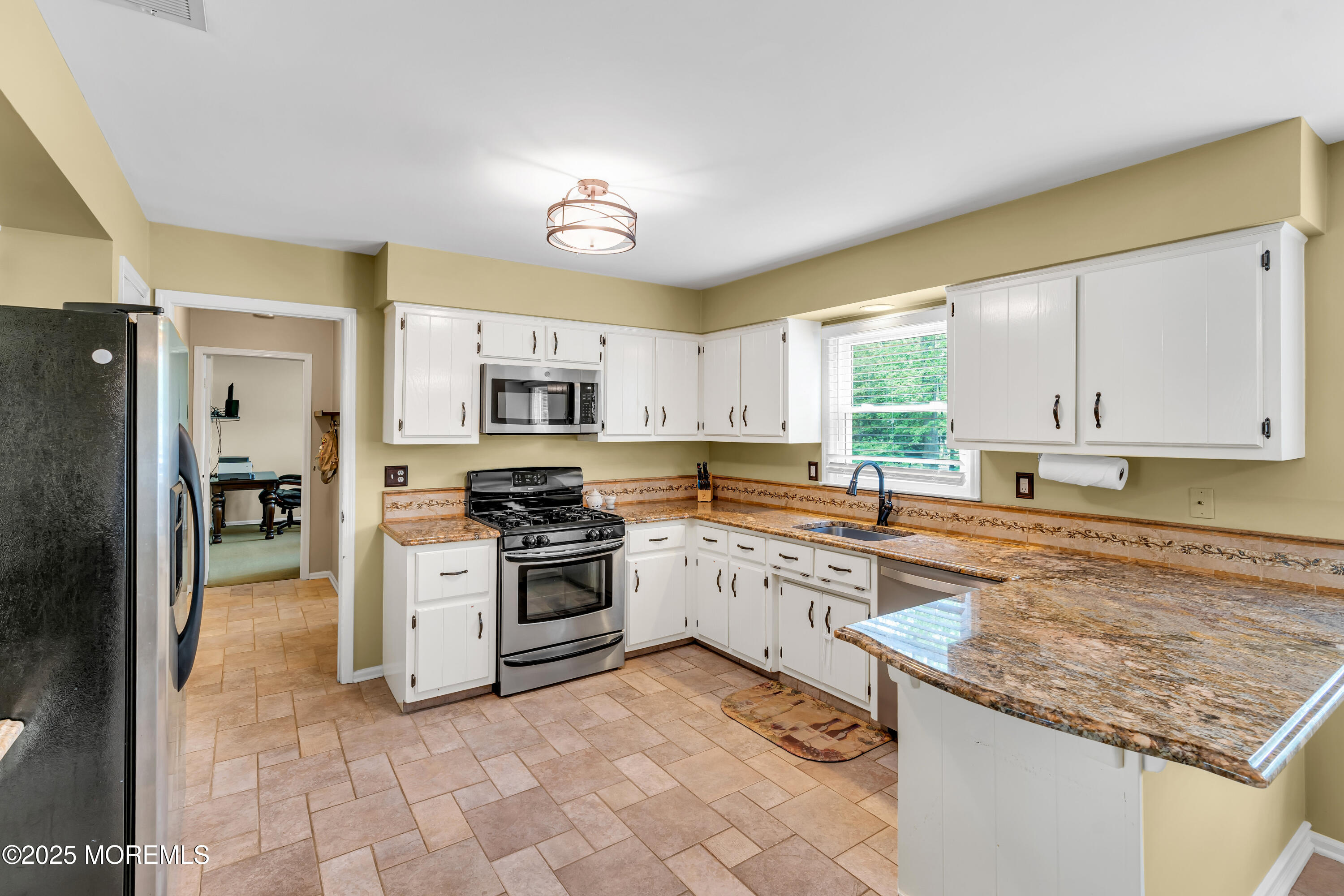 48 Sandpiper Drive, Manalapan, New Jersey image 10