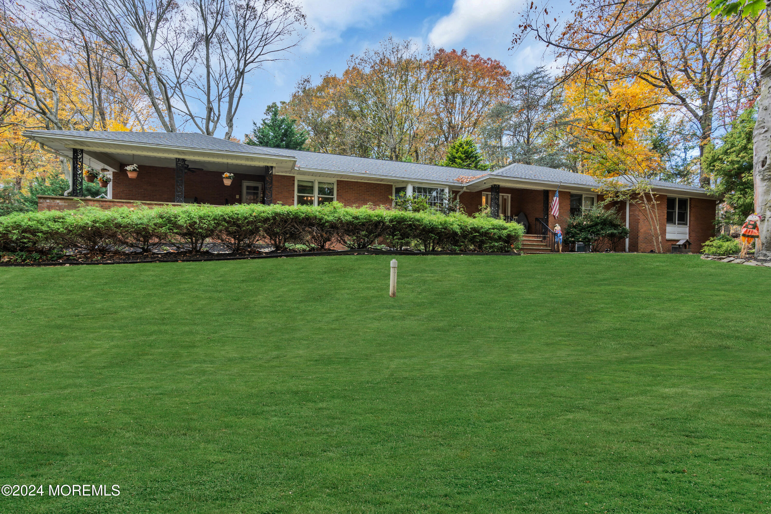 3 Glenwood Road, Colts Neck, New Jersey image 2