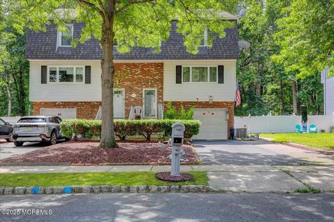 Photo of 21 Lone Star Lane, Manalapan, NJ 07726 (MLS # 22530695)