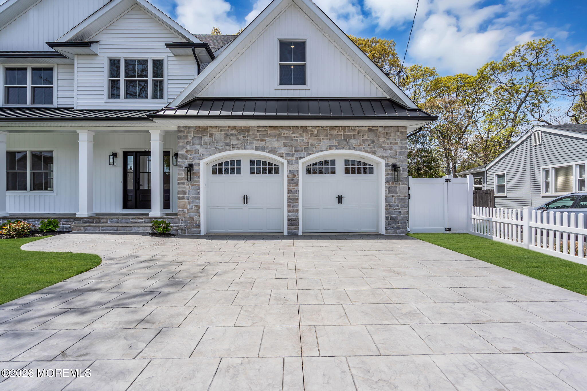 1409 Susan Lane