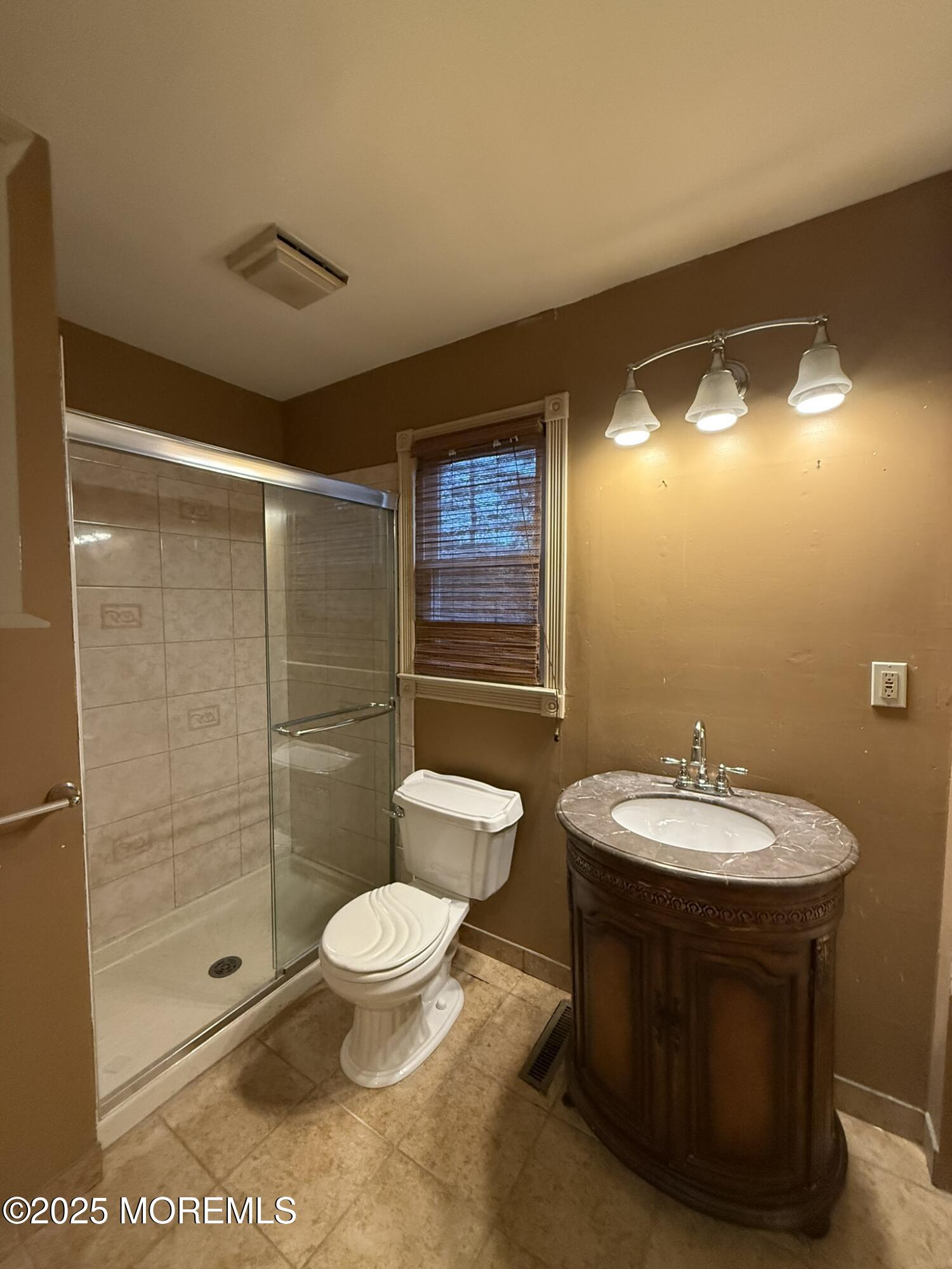 20 Alberta Drive, Marlboro, New Jersey image 22