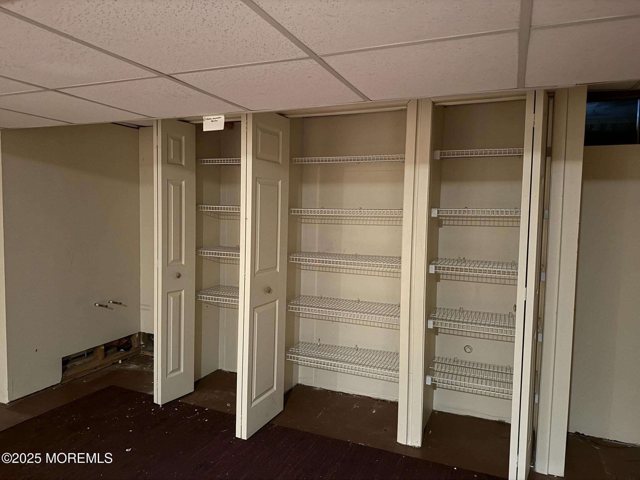 20 Alberta Drive, Marlboro, New Jersey image 29