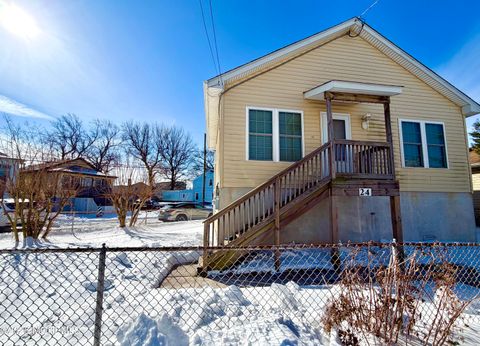Homes For Sale - 24 Woodland Avenue<br/> Keansburg, NJ 07734