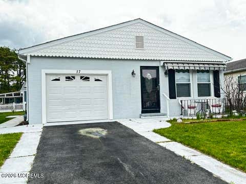 Homes For Sale - 17 Merrilee Lane<br/> Toms River, NJ 08757