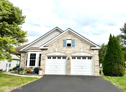 Photo of 9 Powderhorn Way, Allentown, NJ 08501 (MLS # 22632164)