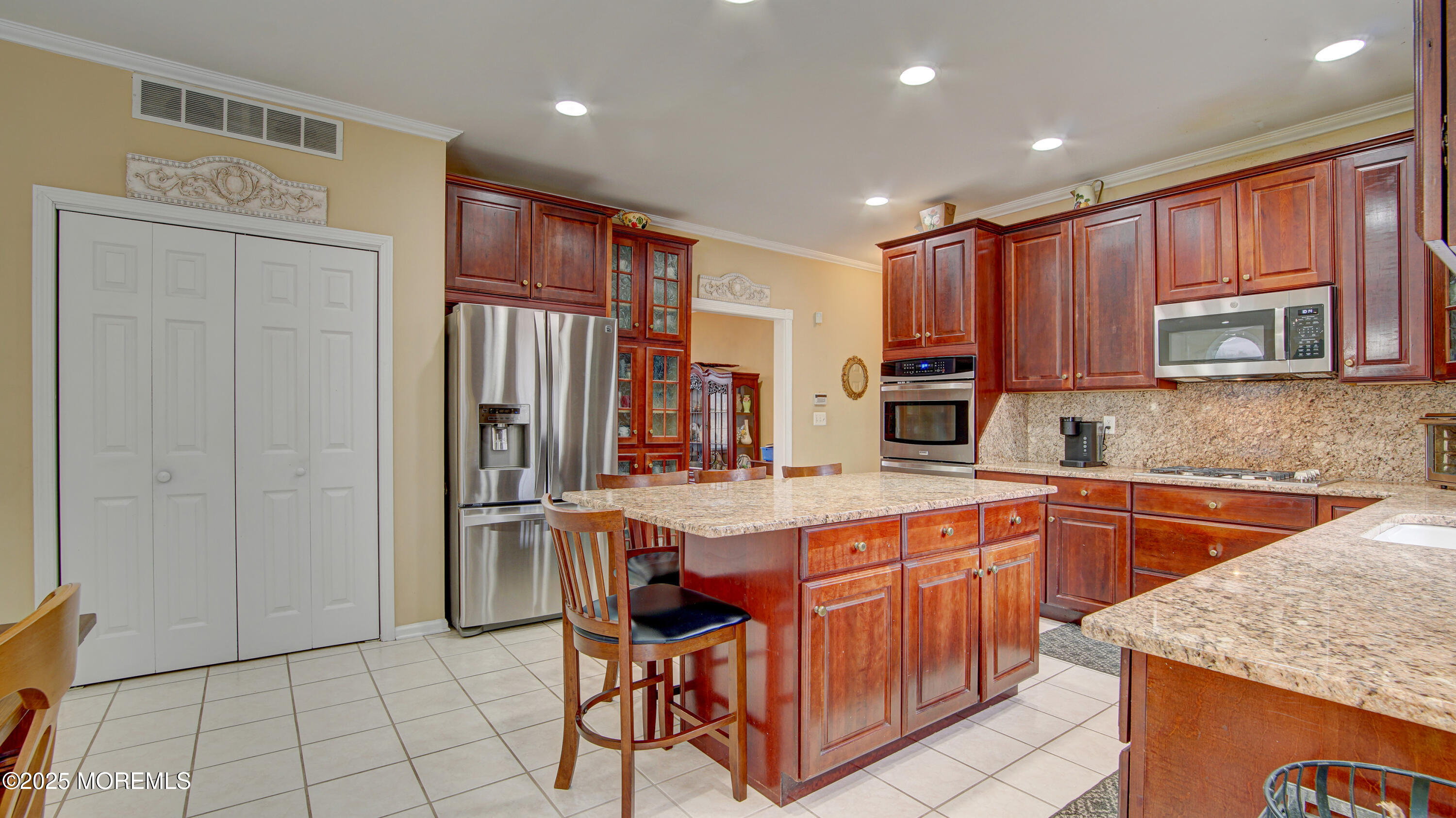 7 Whispering Spring Drive, Millstone, New Jersey image 9