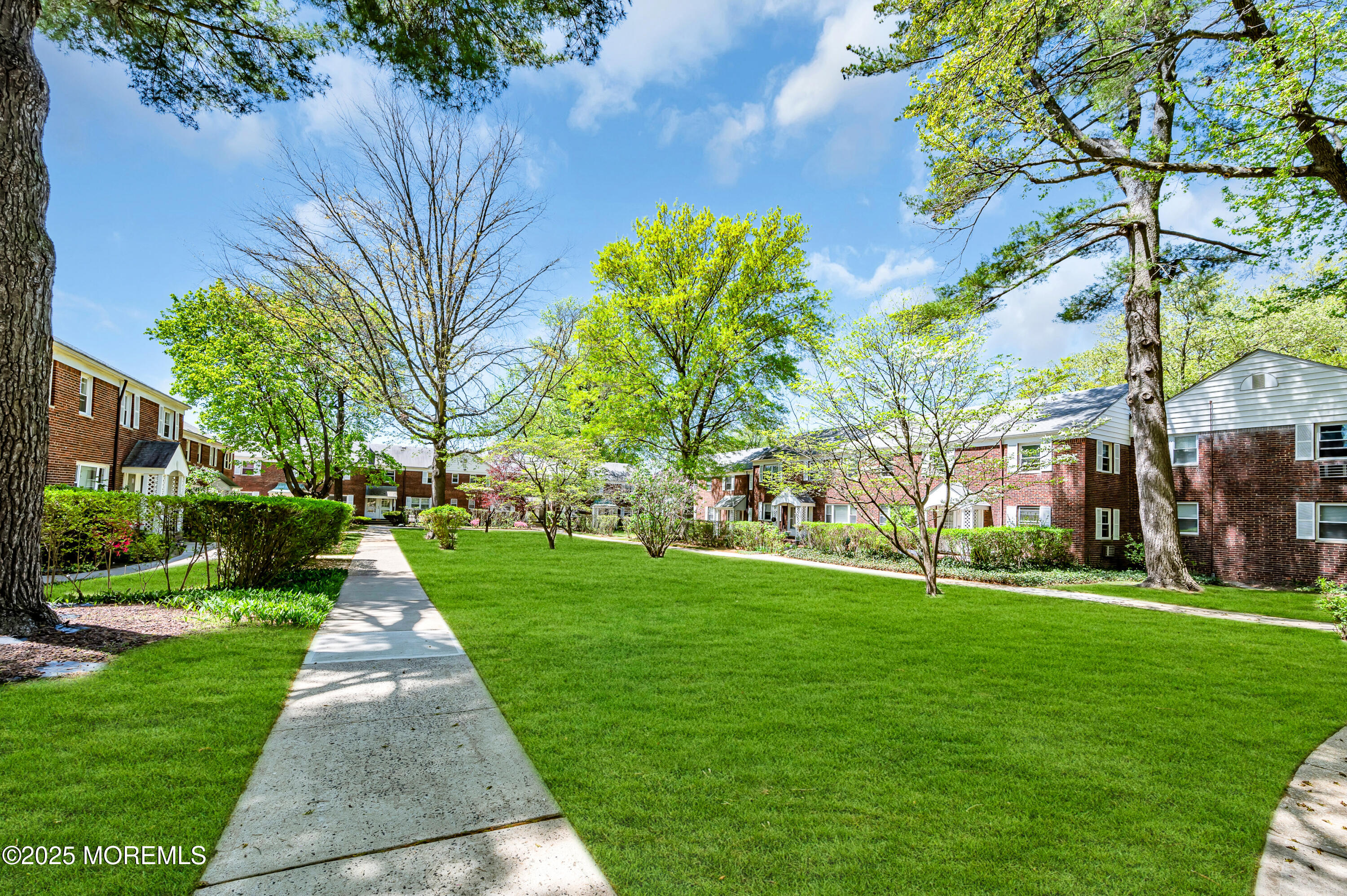 142 Manor Drive, Red Bank, New Jersey image 20