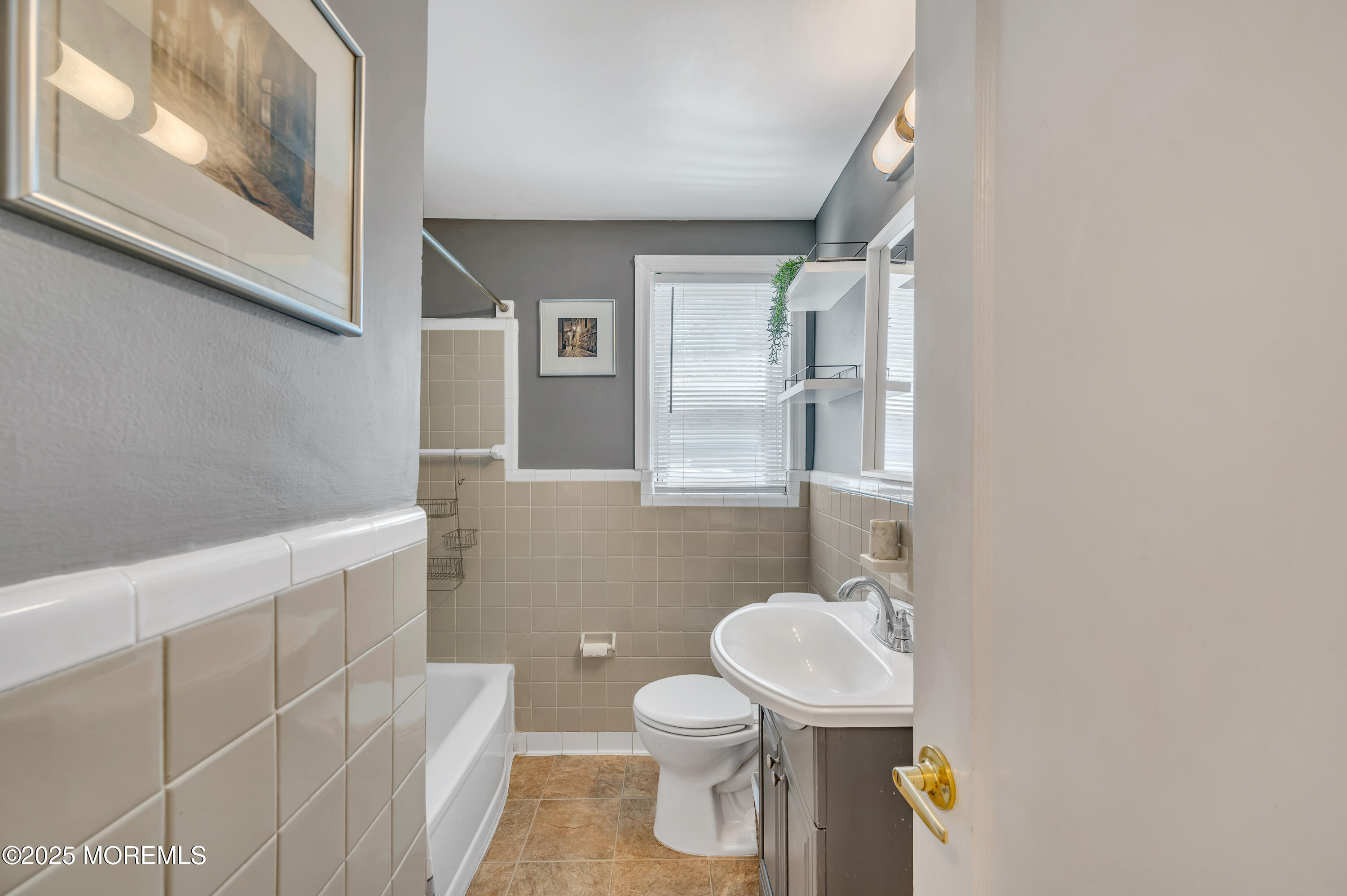 142 Manor Drive, Red Bank, New Jersey image 18