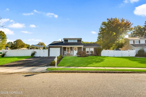 Photo of 124 Starlight Road, Howell, NJ 07731 (MLS # 22632173)