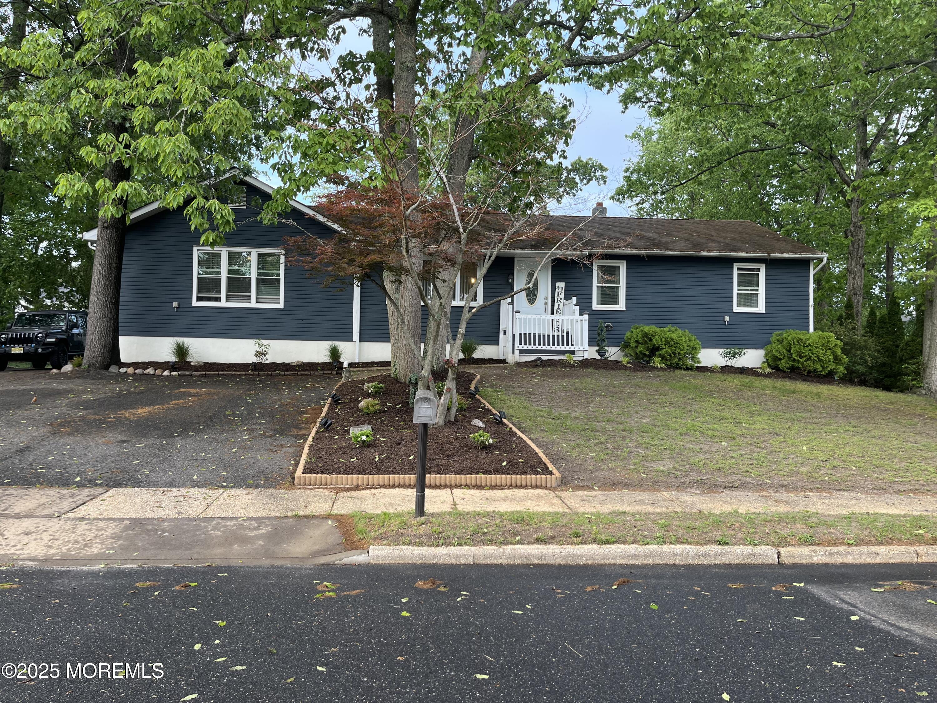 53 Darien Road, Howell, New Jersey image 1