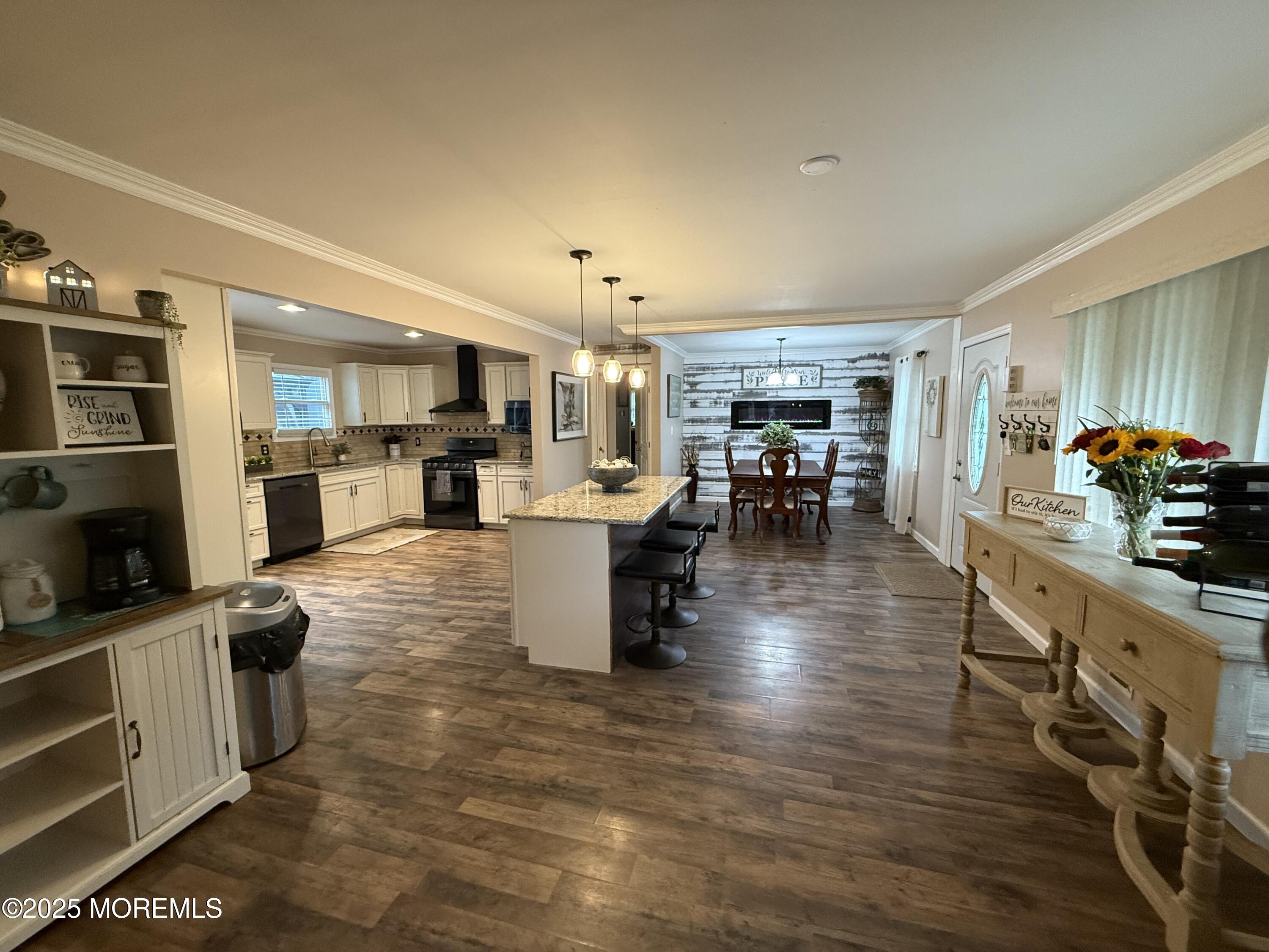 53 Darien Road