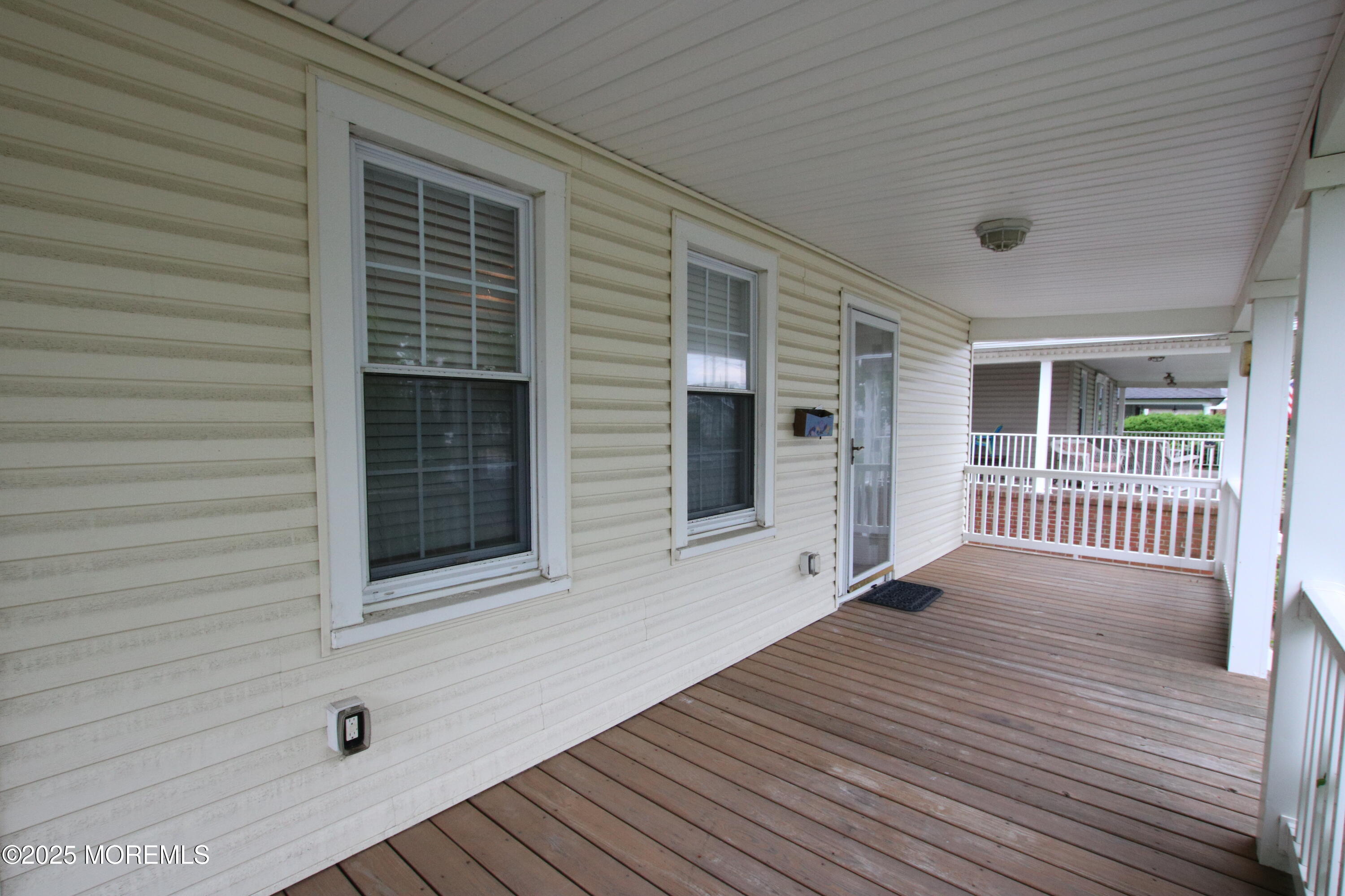 211 4th Avenue