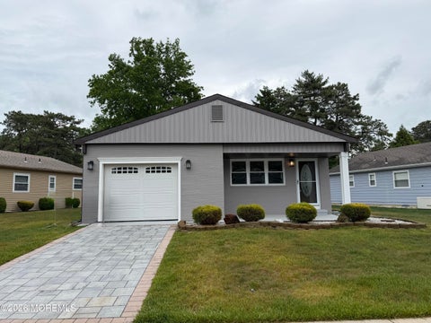 Homes For Sale - 123 Torrey Pines Drive<br/> Toms River, NJ 08757