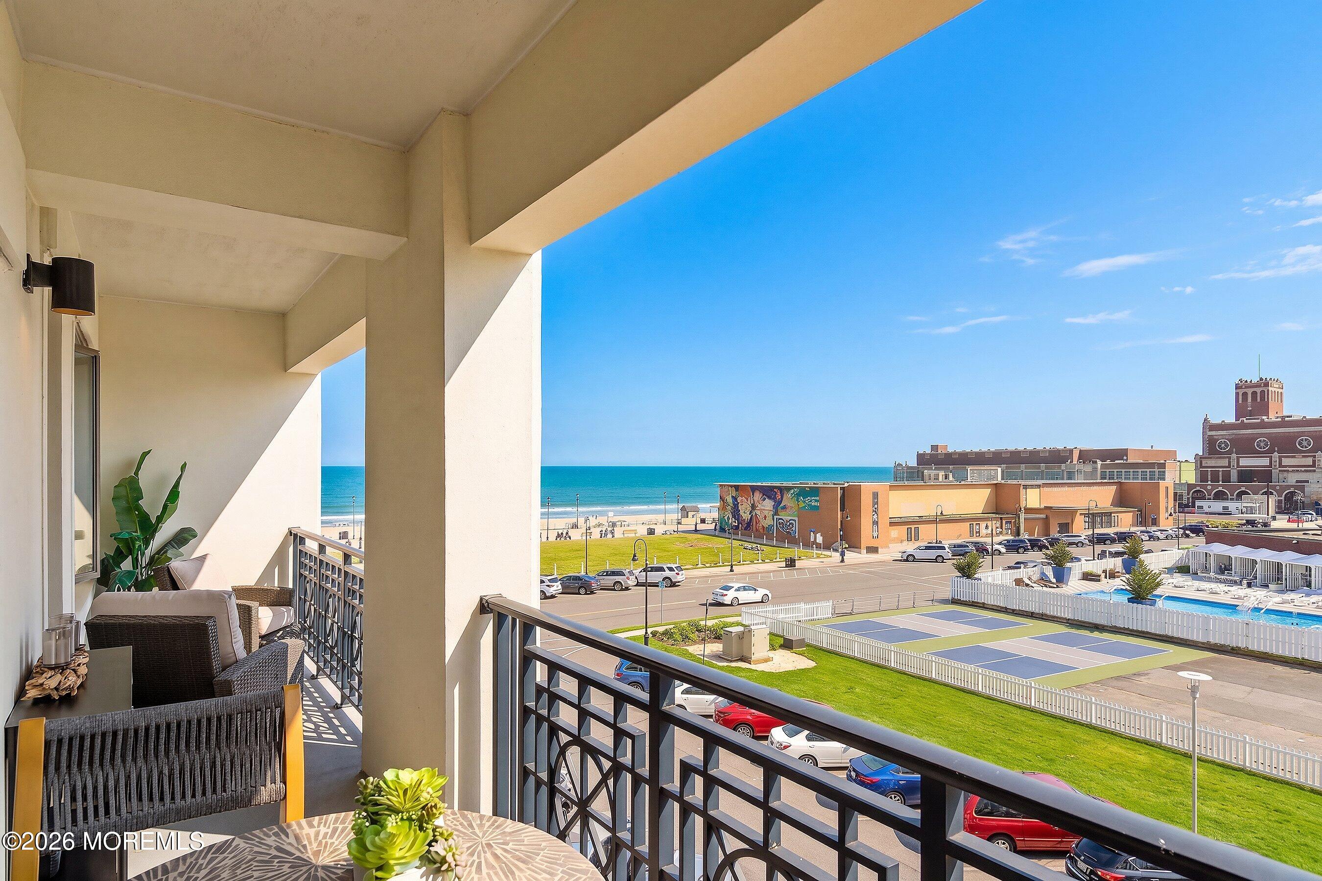 1501 Ocean Avenue 1303