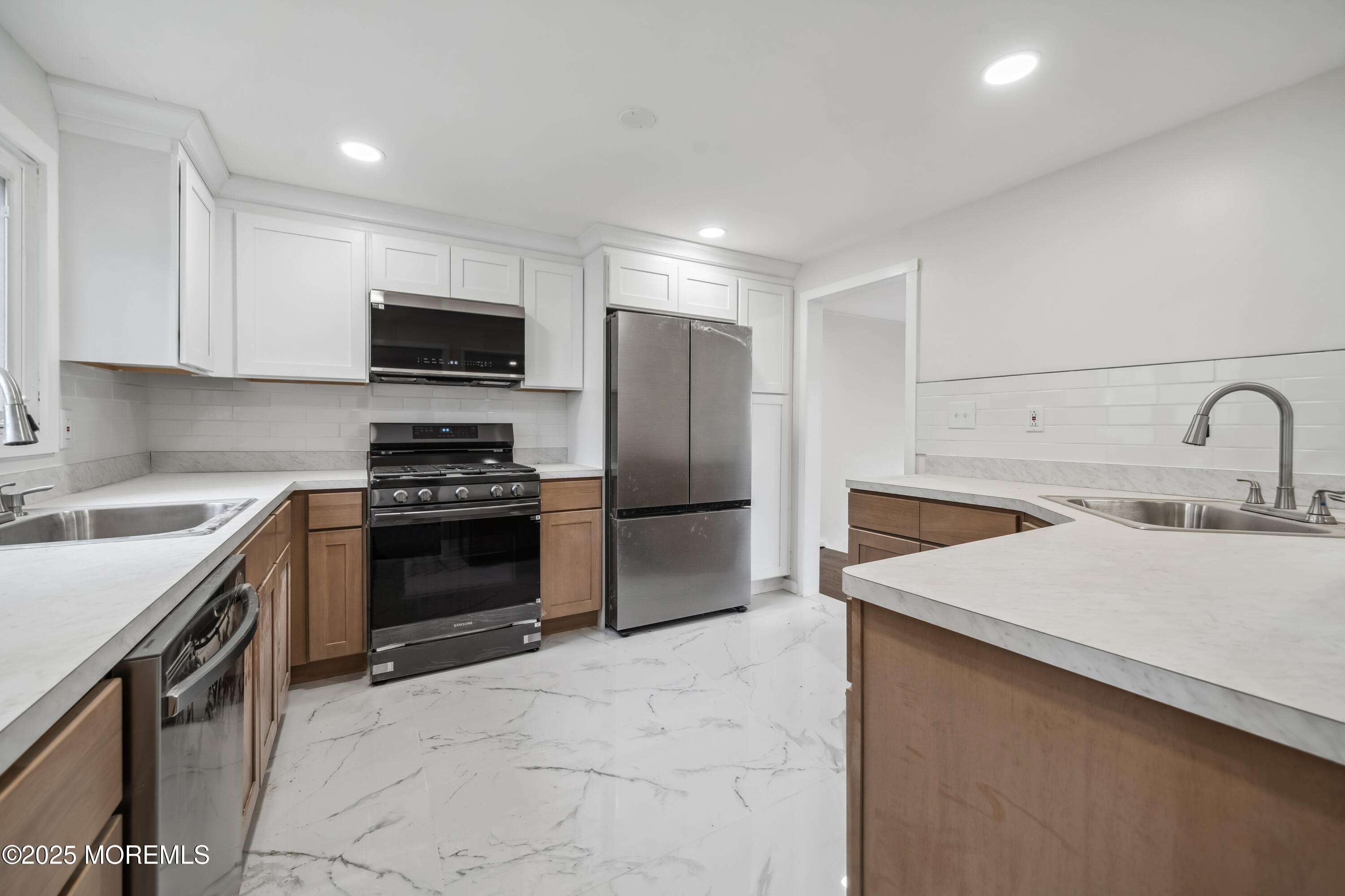 344 Colonial Drive, Toms River, New Jersey image 10