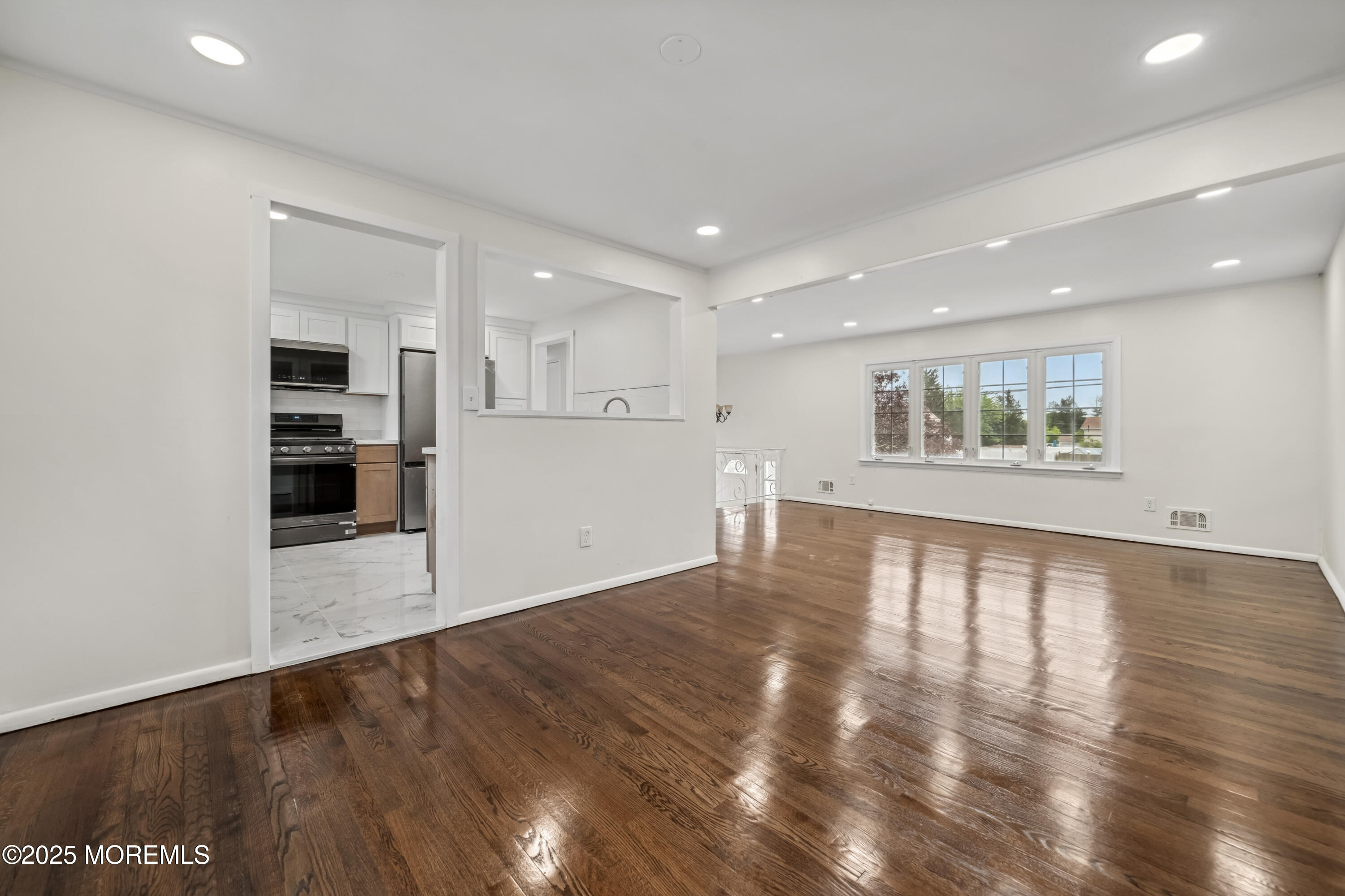 344 Colonial Drive, Toms River, New Jersey image 8