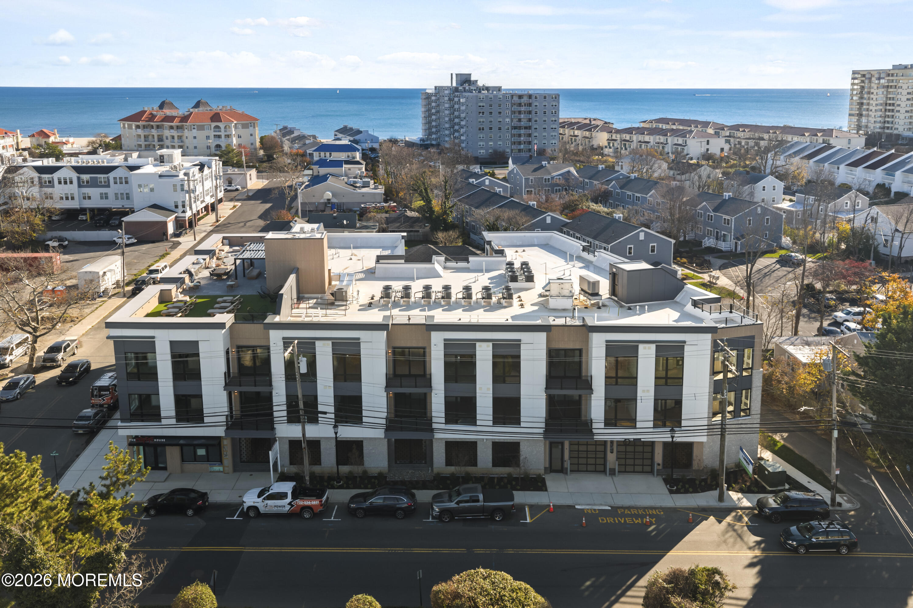 665 2nd Avenue 308