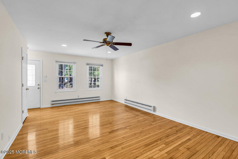 5 Plaza De Las Flores #C, Freehold, New Jersey image 10